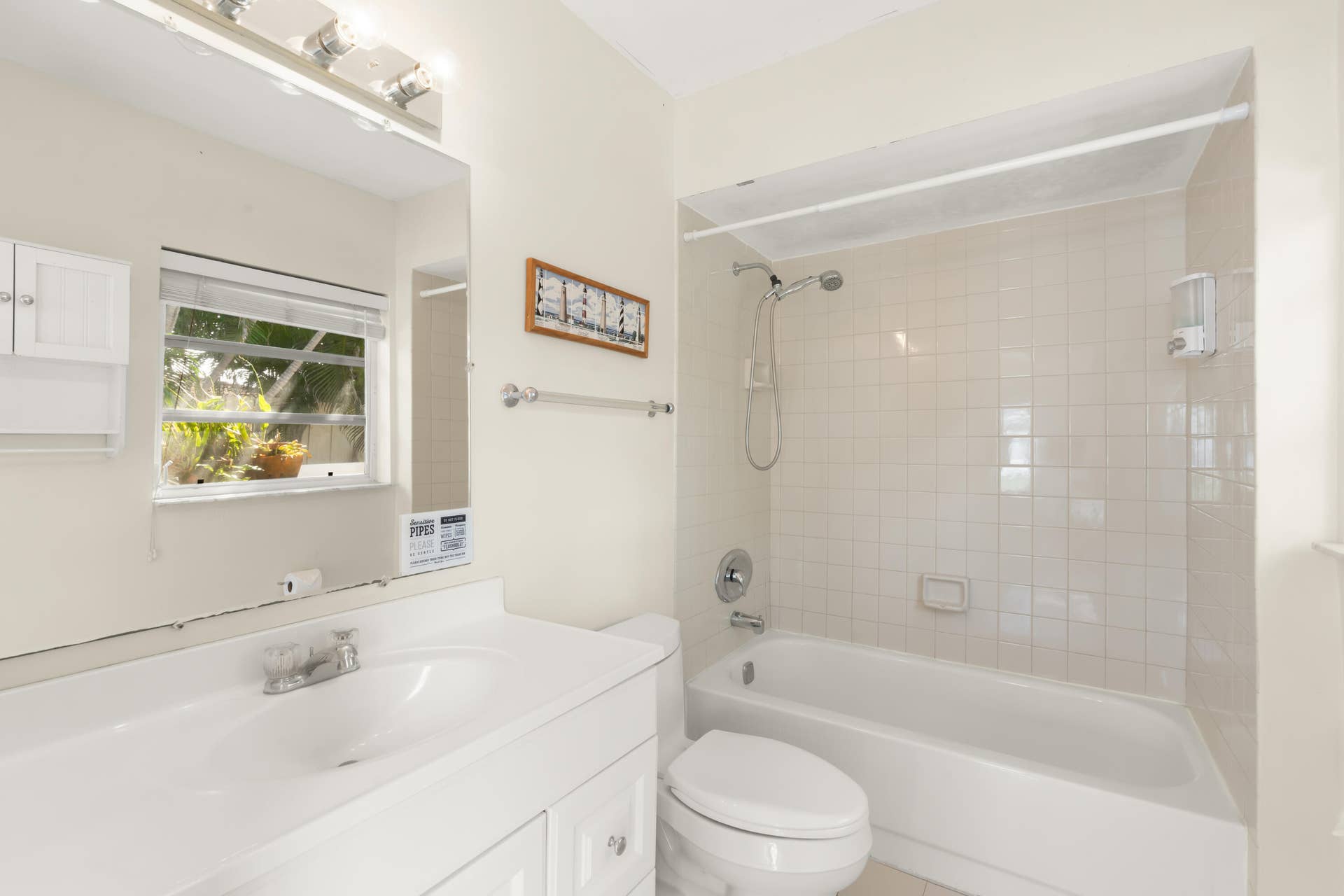 214 NE 28TH Road, Boca Raton, FL 33431 Primary Bathroom