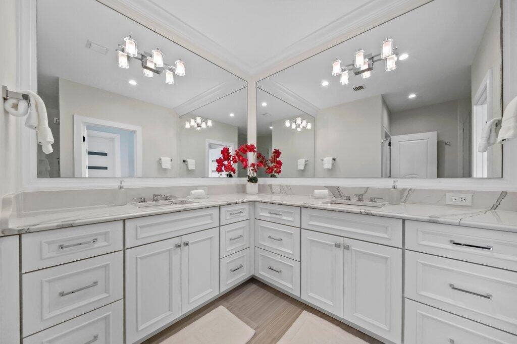 guest4ensuite1.jpg-SMALL