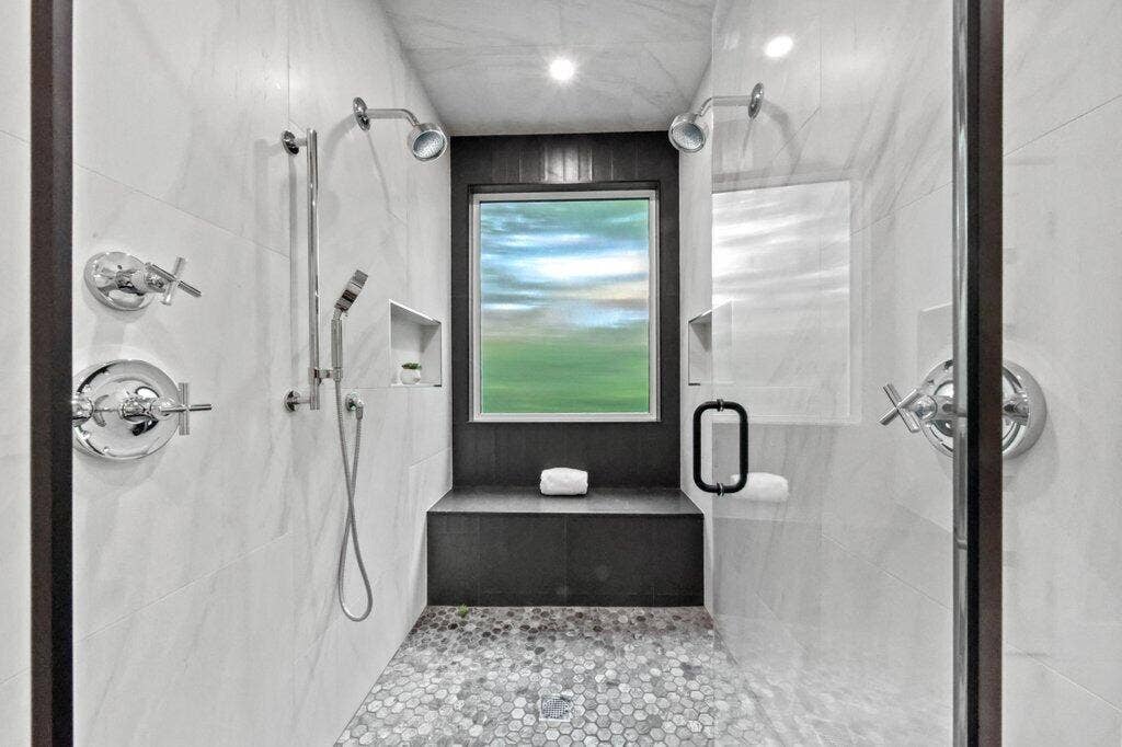 primaryshower1.jpg-SMALL