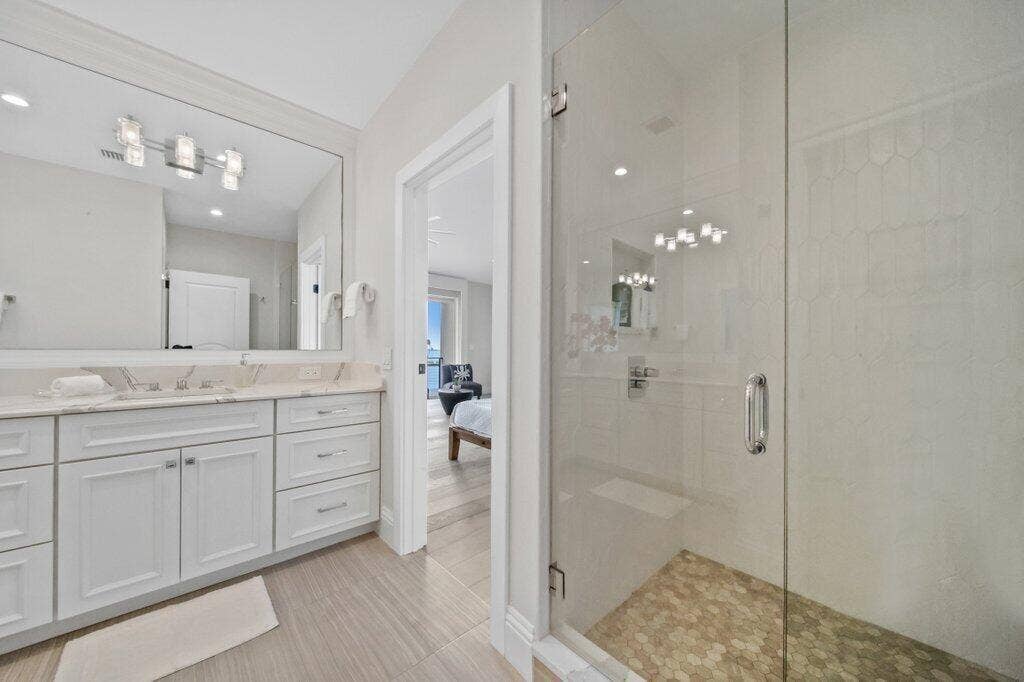 guest4ensuite2.jpg-SMALL