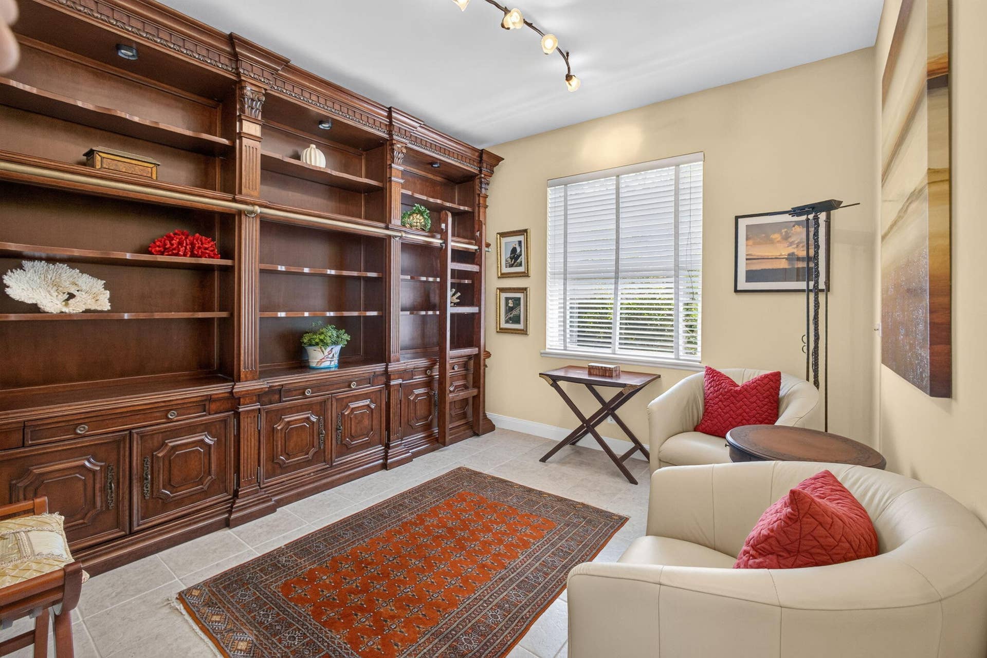 42 Windward Isle, Palm Beach Gardens, FL 33418 FIFTH BEDROOM/DEN