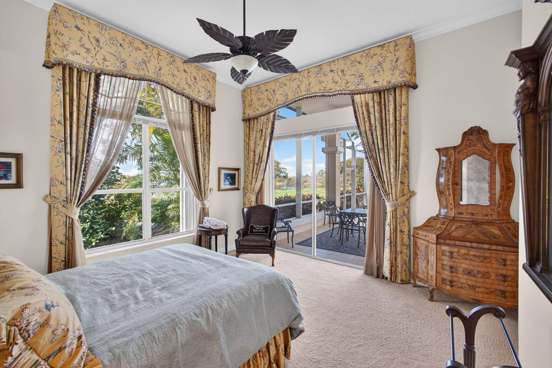 42 Windward Isle, Palm Beach Gardens, FL 33418 PRIMARY BEDROOM