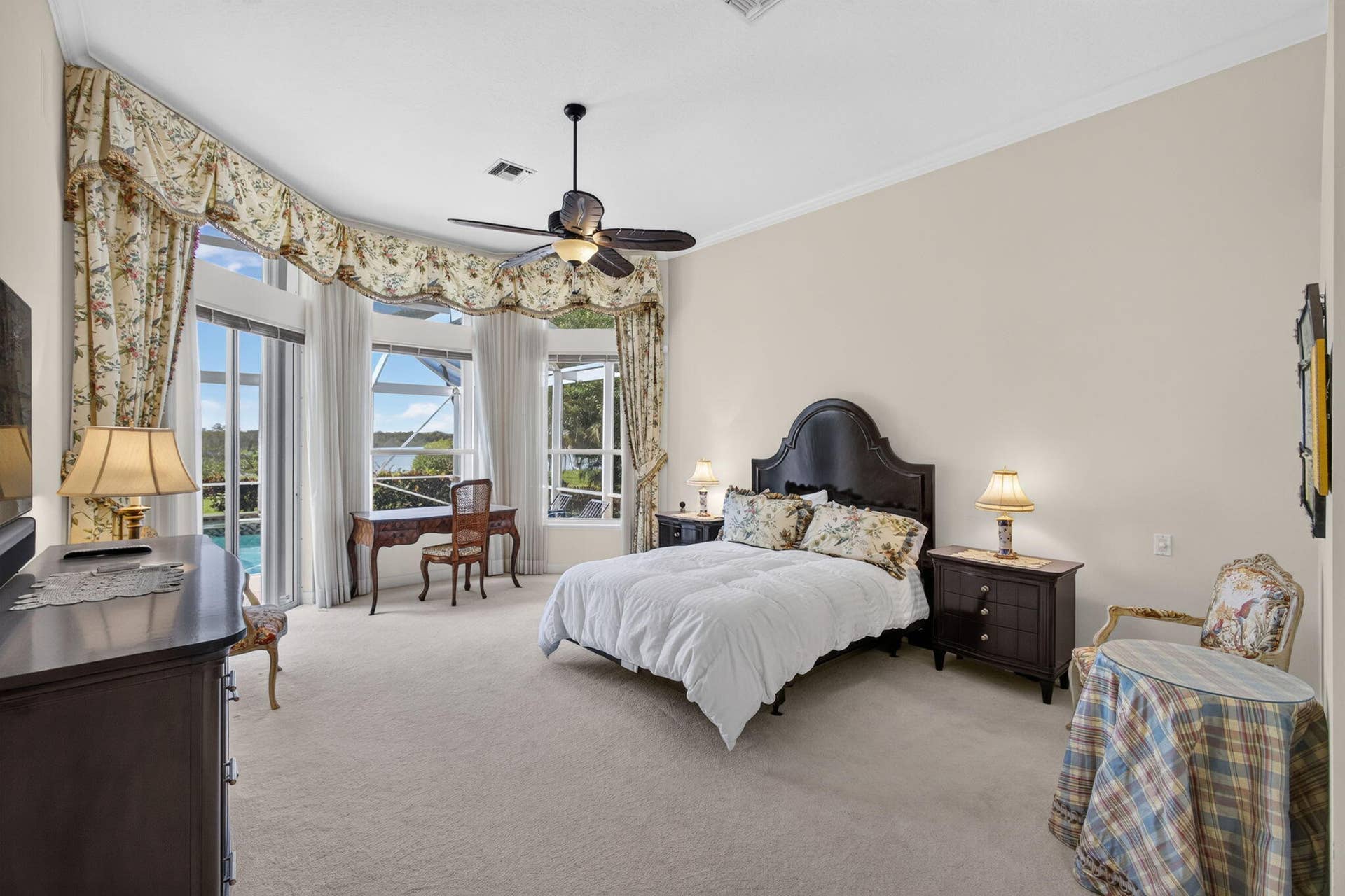 42 Windward Isle, Palm Beach Gardens, FL 33418 SECOND BEDROOM