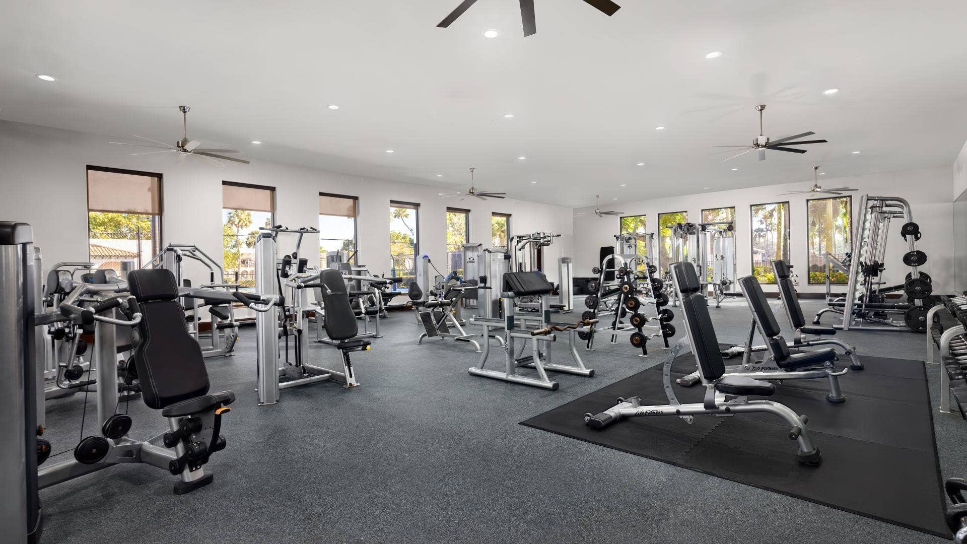 HeronBayClubhouses_FitnessCenter_1_1920