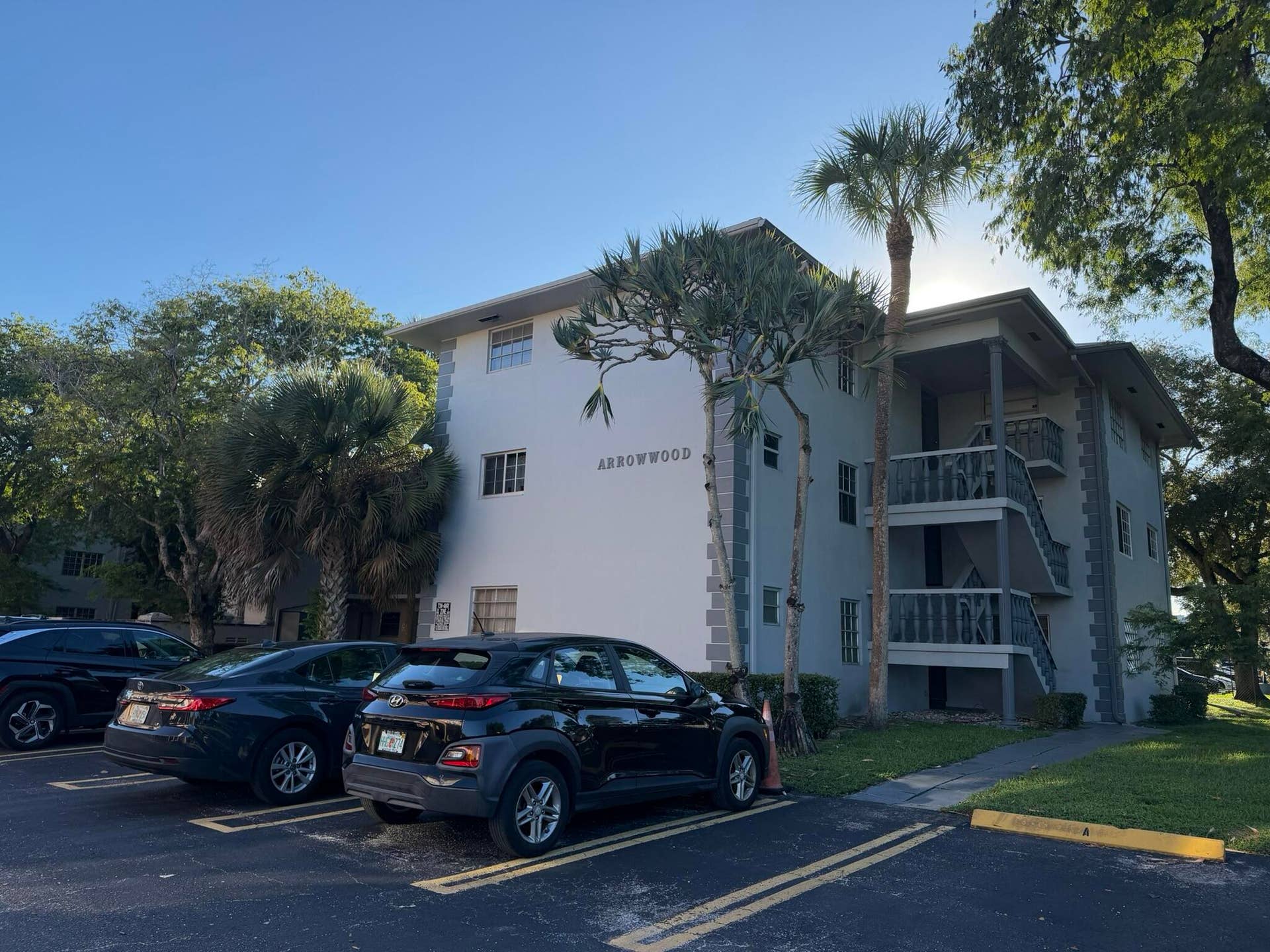 900 TALLWOOD Avenue, #107, Hollywood, FL 33021 IMG_3028