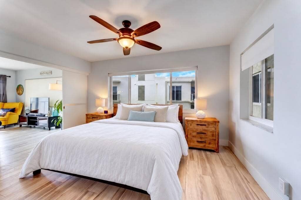 1203 Hillsboro Mile, #P2, Hillsboro Beach, FL 33062 P2 Photo 4