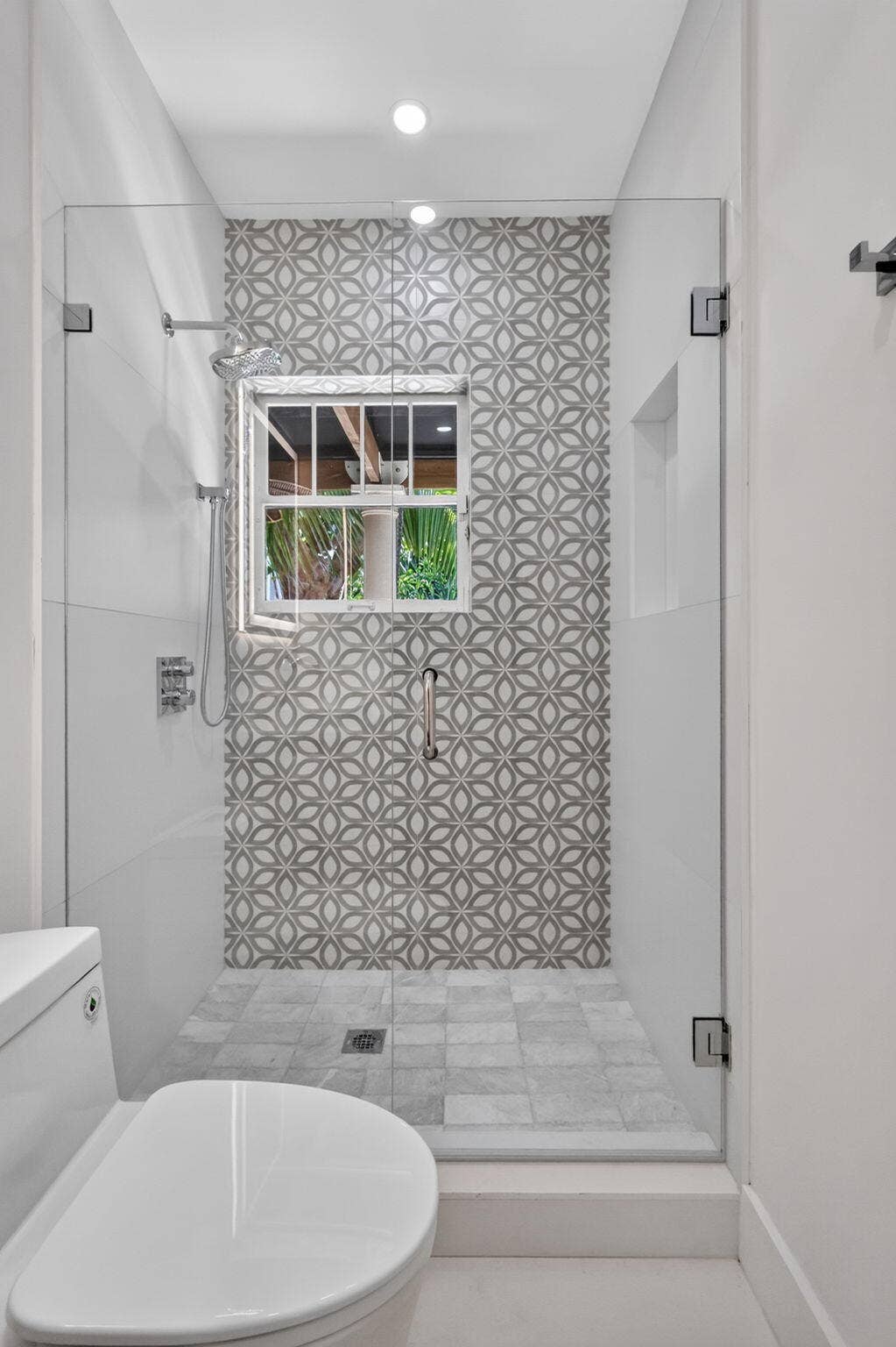 Gorgeous 1st floor bathroom