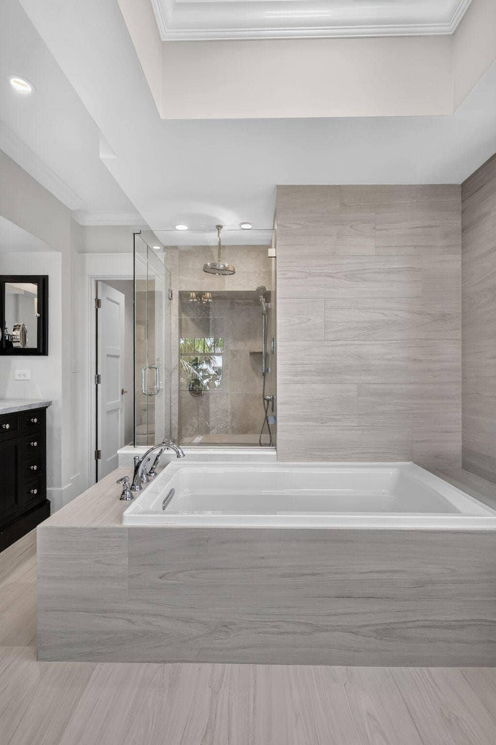 New bathtub