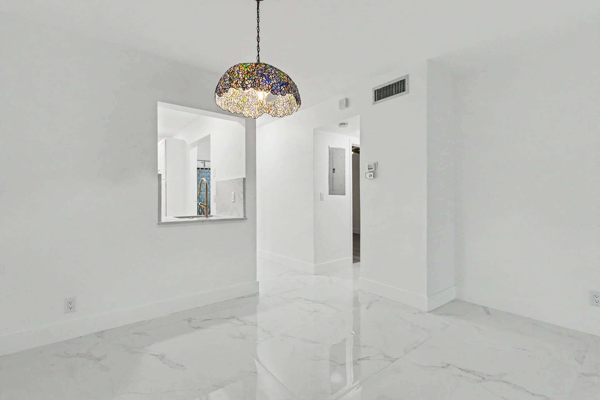PASS THRU FROM KITCHEN TO DINING AREA