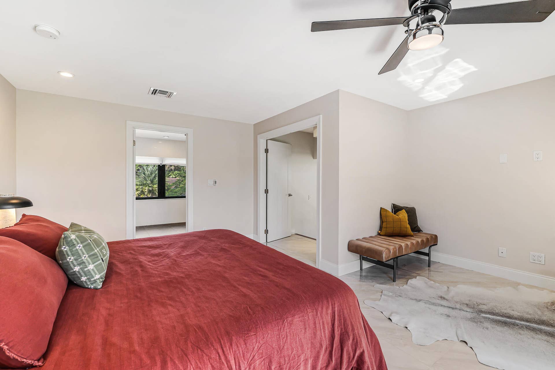 2408 NE 17th Terr-29