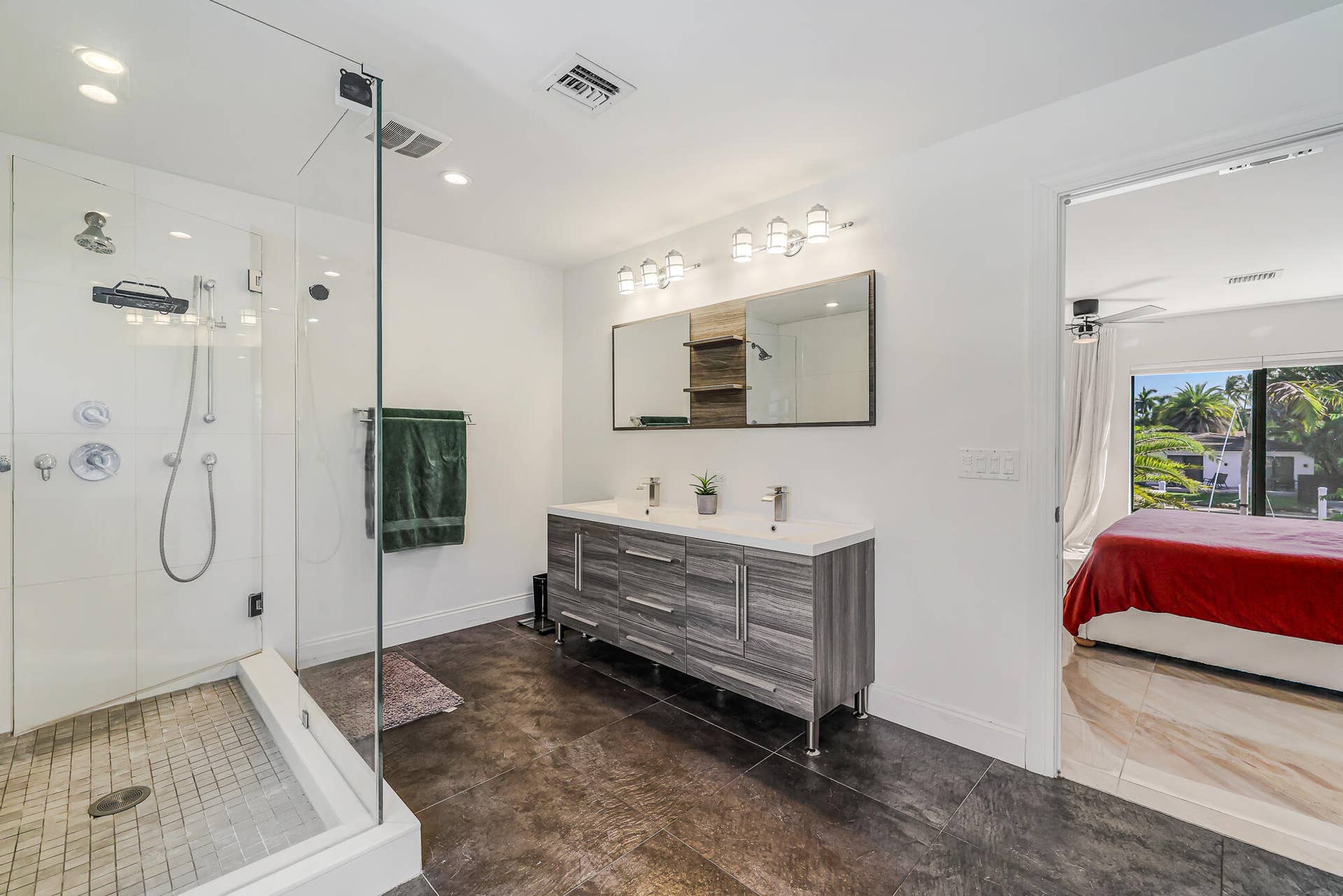 2408 NE 17th Terr-32