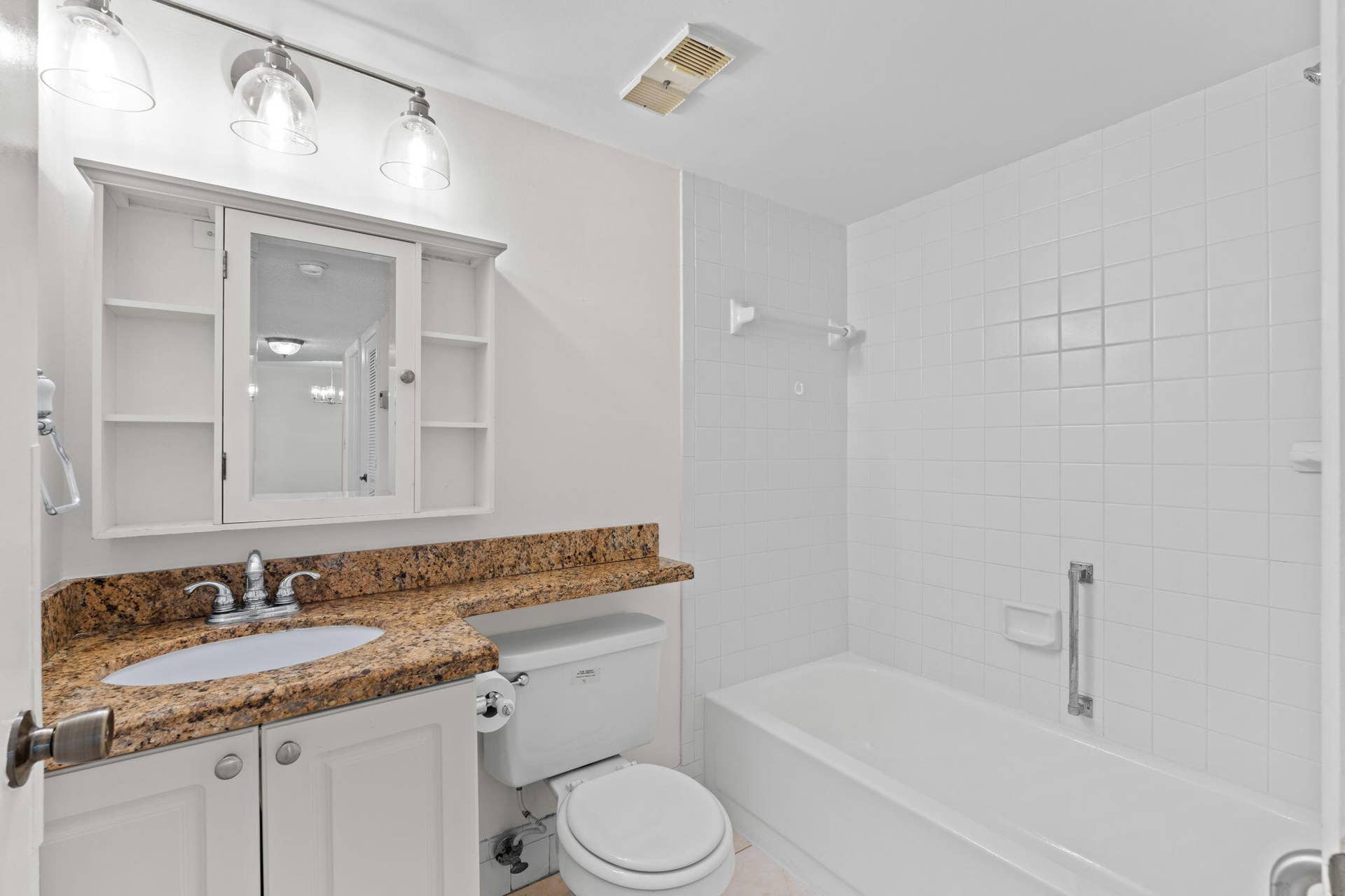 17-web-or-mls-A7408630