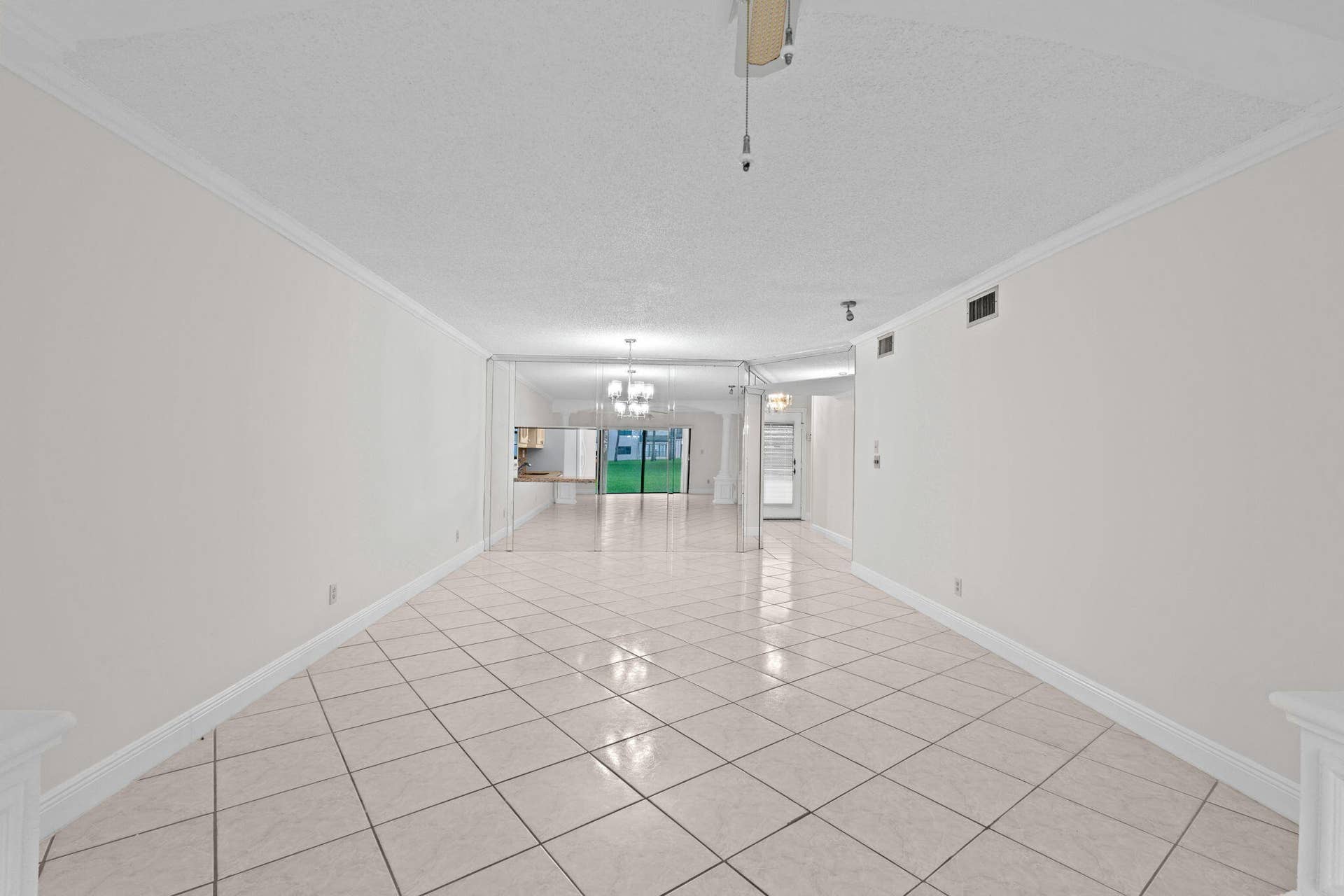 5-web-or-mls-A7408599