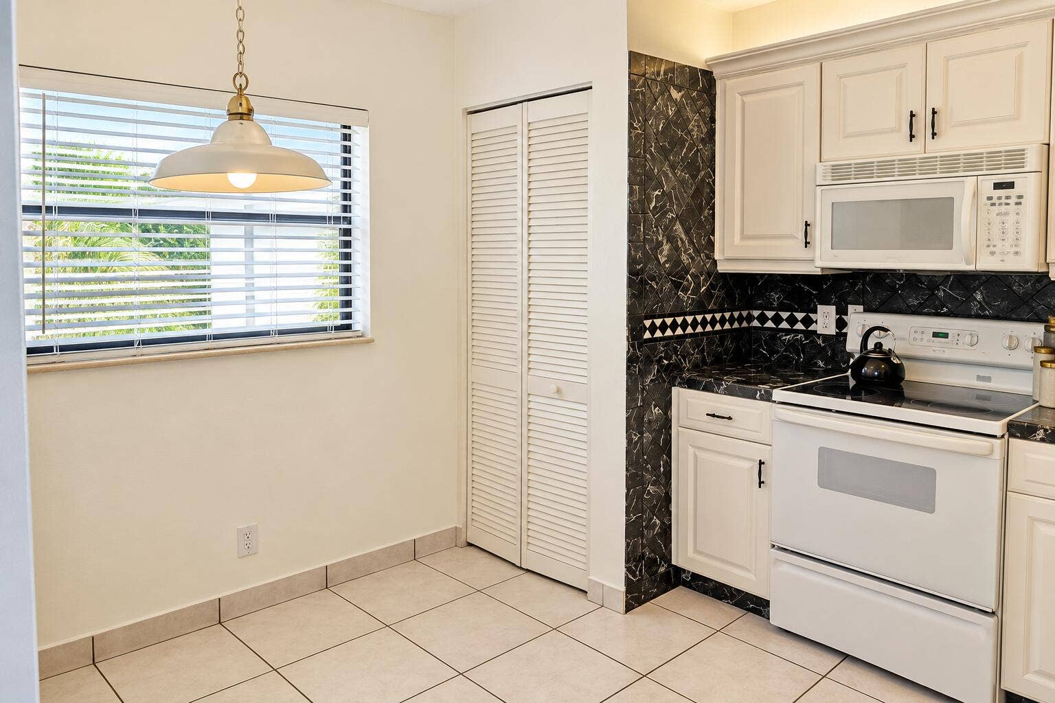 4409 NW 22ND Road, #403, Coconut Creek, Coconut Creek, FL 33066 Kitchen