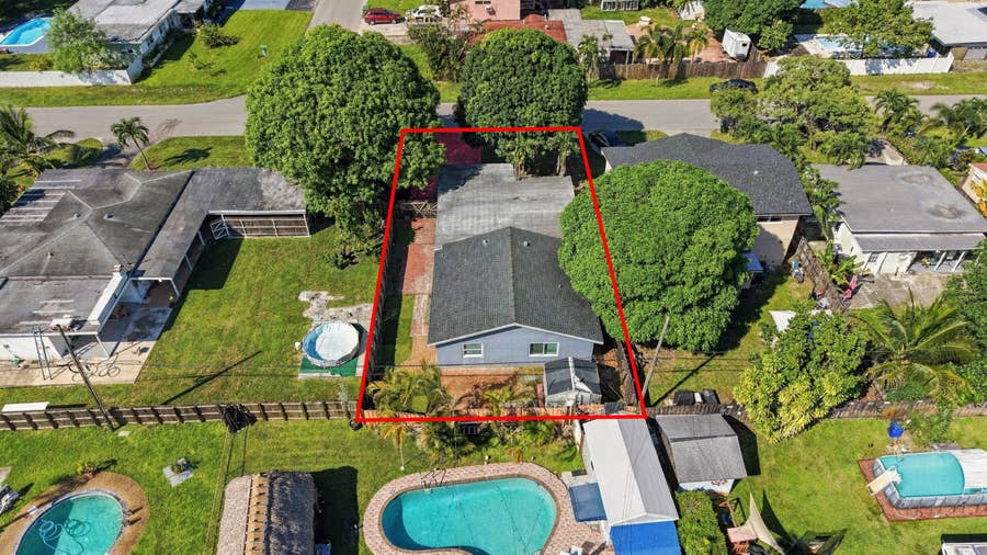 Property photo for 6824 SW 5TH Street, Pembroke Pines, FL