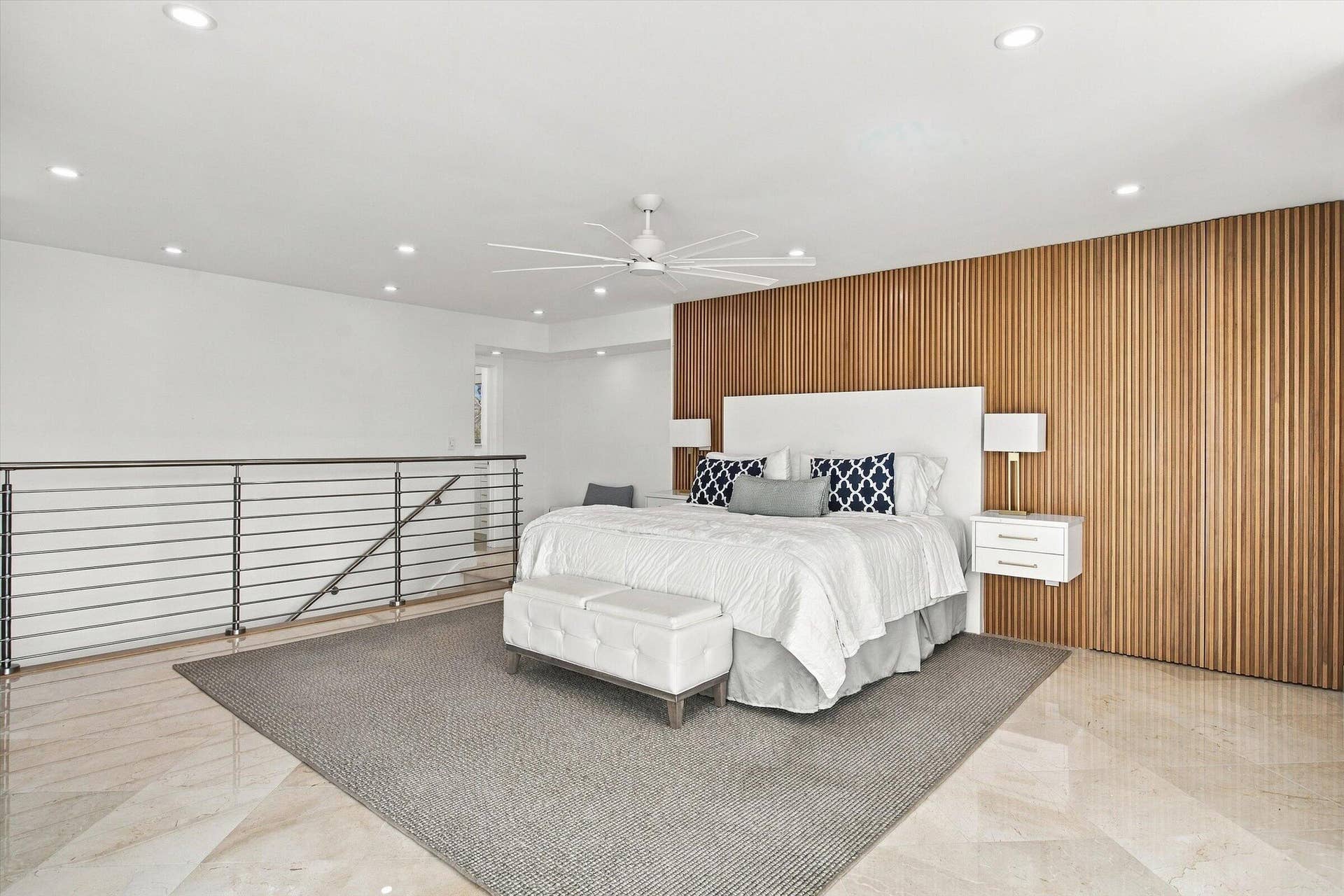 180 Isle Of Venice Drive, #102, Fort Lauderdale, FL 33301 34-photo-d-25
