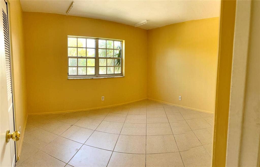 1407 NE 56TH Street, #217, Fort Lauderdale, FL 33334 GetMedia (23)
