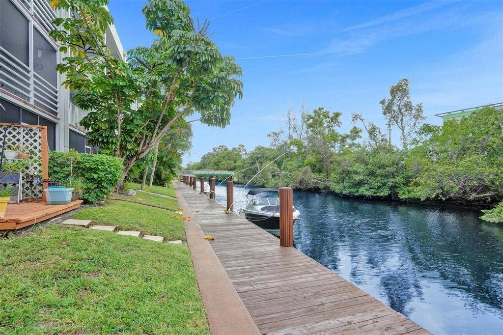 1407 NE 56TH Street, #217, Fort Lauderdale, FL 33334 GetMedia (31)