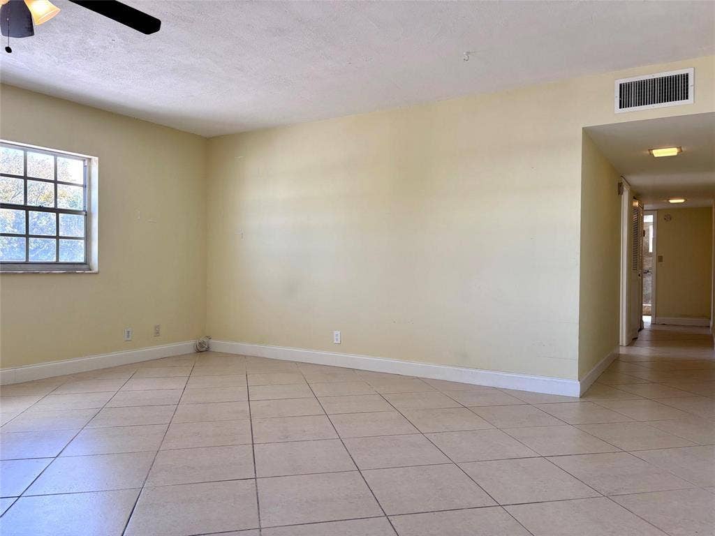 1407 NE 56TH Street, #217, Fort Lauderdale, FL 33334 GetMedia (14)
