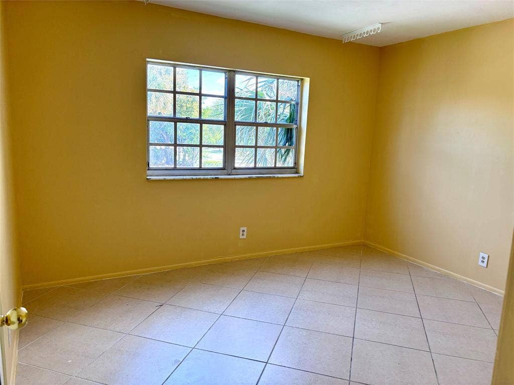 1407 NE 56TH Street, #217, Fort Lauderdale, FL 33334 GetMedia (27)