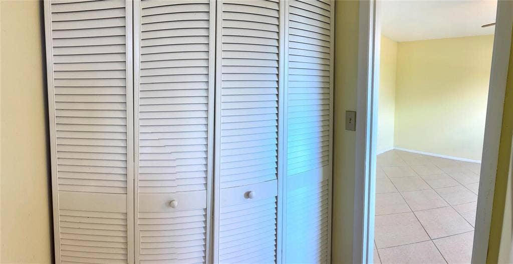 1407 NE 56TH Street, #217, Fort Lauderdale, FL 33334 GetMedia (22)