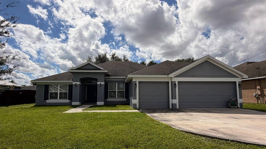 Property photo for 5237 NW REBA Circle, Port St Lucie, FL