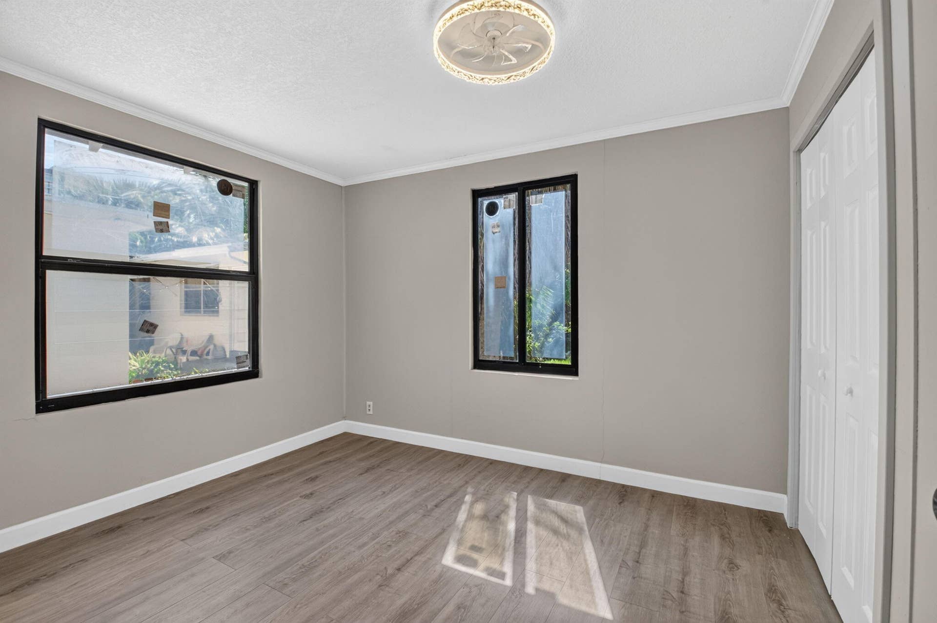 516 48TH Street, West Palm Beach, FL 33407 17-web-or-mls-DSC_9638