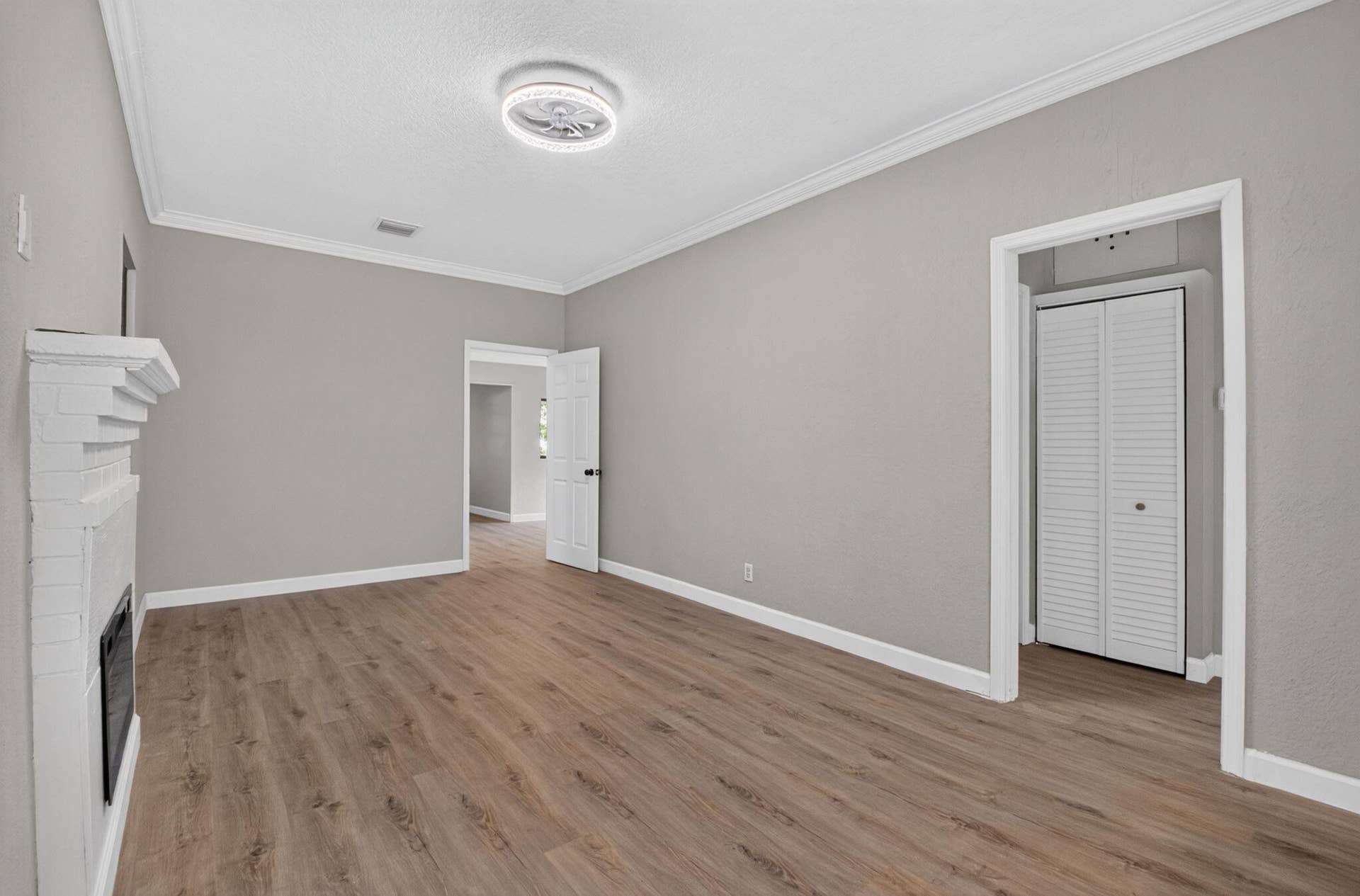 516 48TH Street, West Palm Beach, FL 33407 15-web-or-mls-DSC_9623