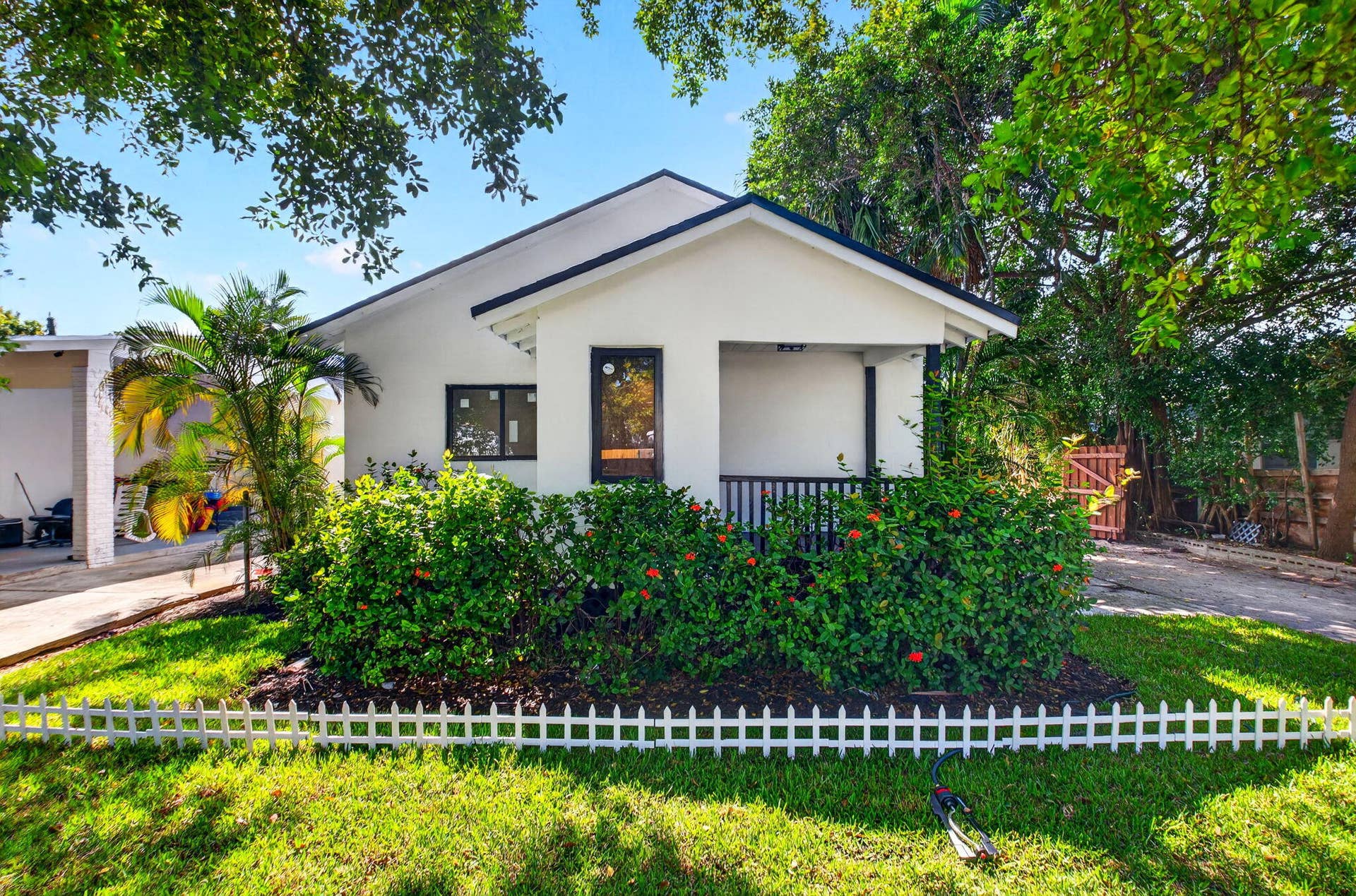 516 48TH Street, West Palm Beach, FL 33407 41-web-or-mls-DSC_9537