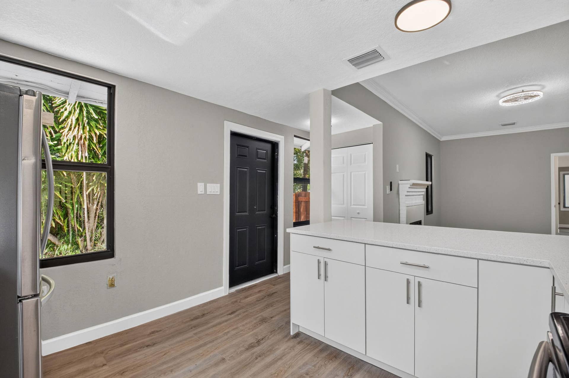 516 48TH Street, West Palm Beach, FL 33407 12-web-or-mls-DSC_9607