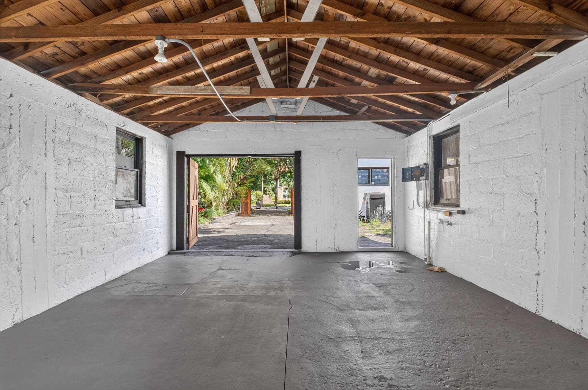 516 48TH Street, West Palm Beach, FL 33407 44-web-or-mls-DSC_9572