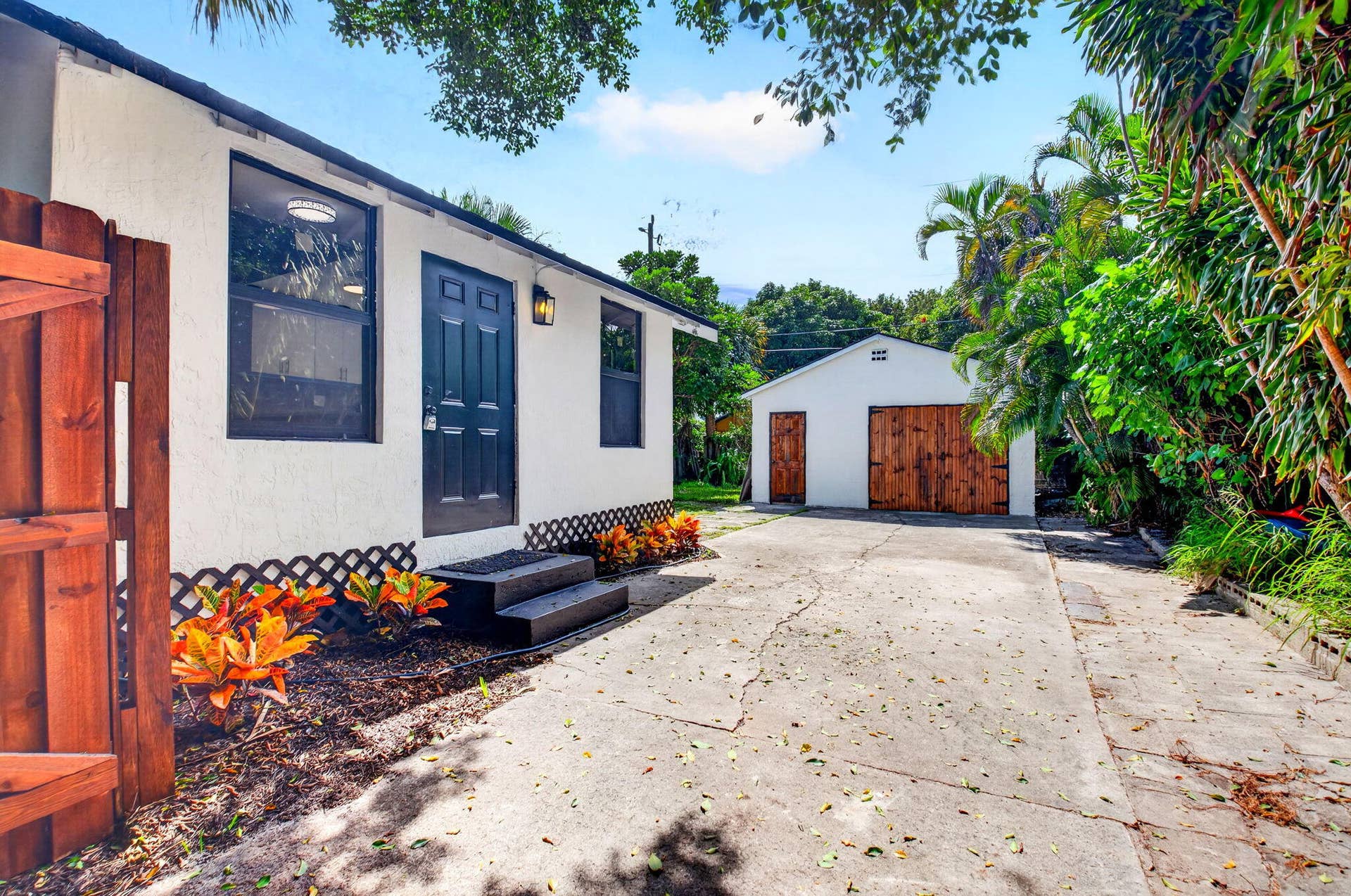 516 48TH Street, West Palm Beach, FL 33407 6-web-or-mls-DSC_9553
