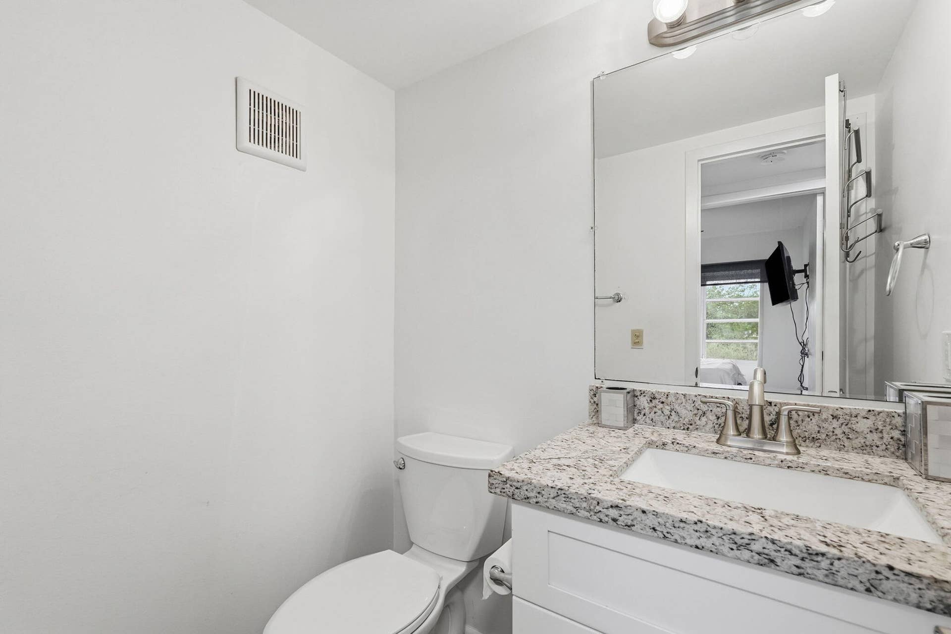 8-web-or-mls-209_Brighton_E_05957