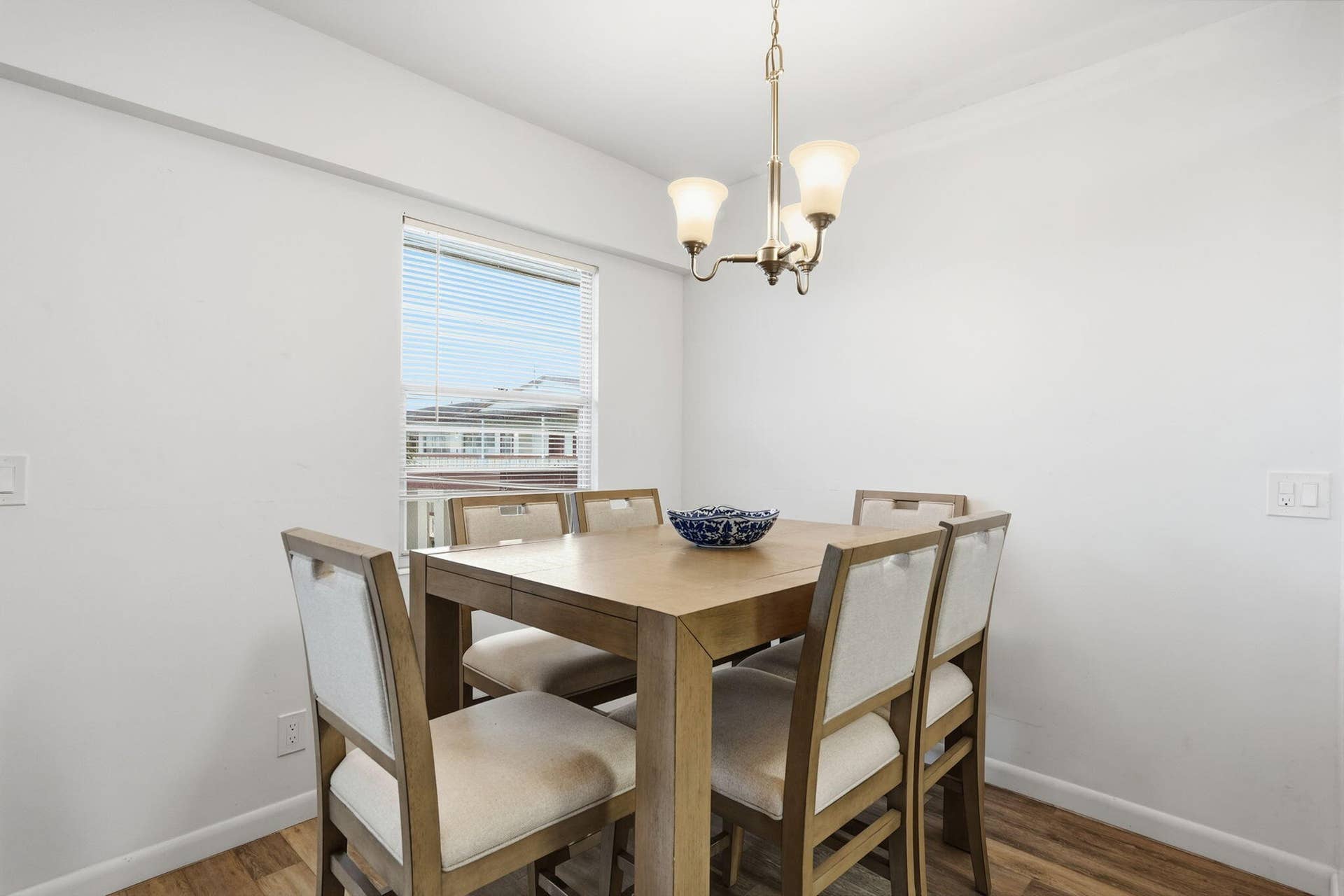 11-web-or-mls-209_Brighton_E_05966