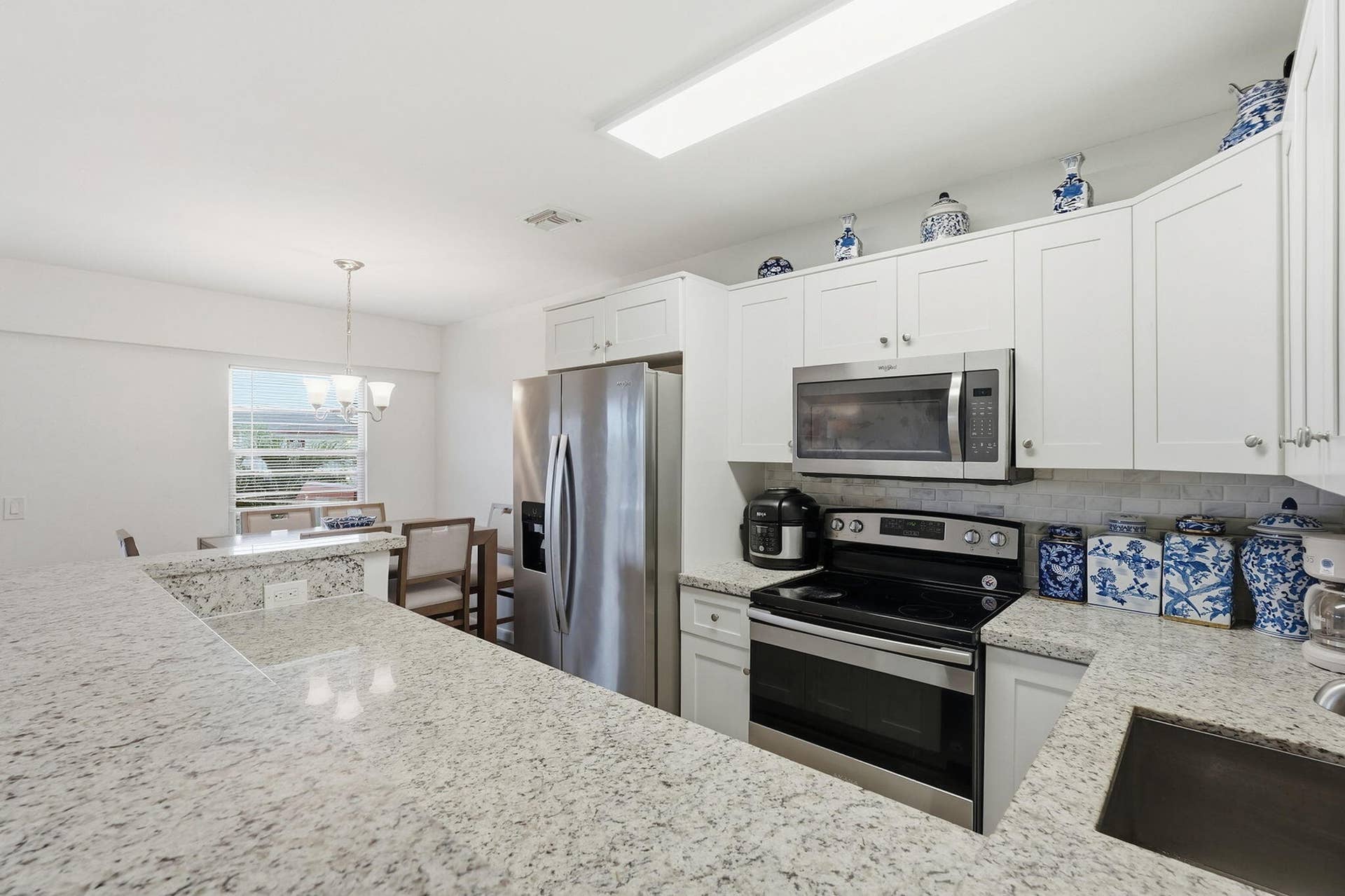 15-web-or-mls-209_Brighton_E_05981