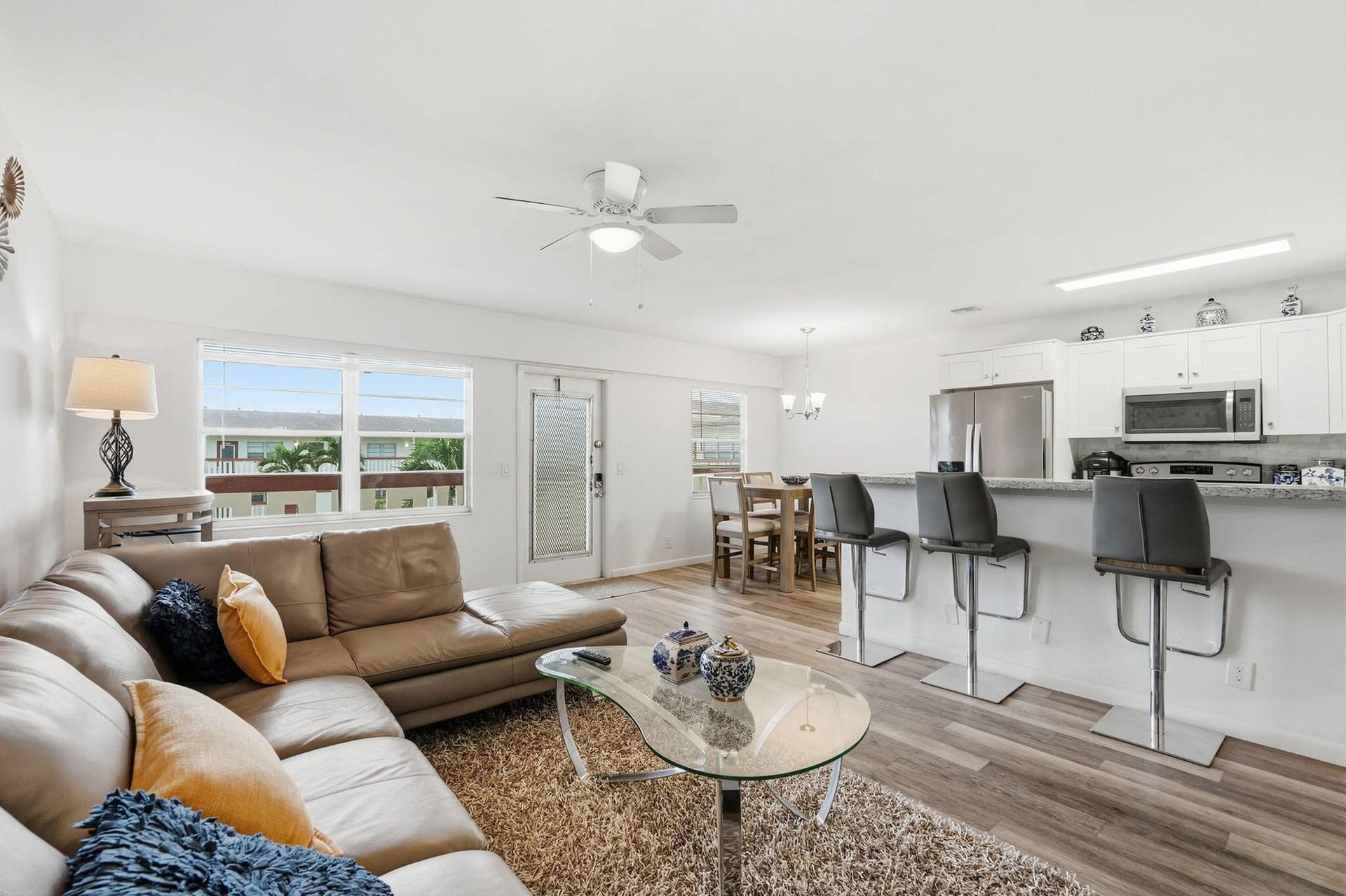 19-web-or-mls-209_Brighton_E_06005