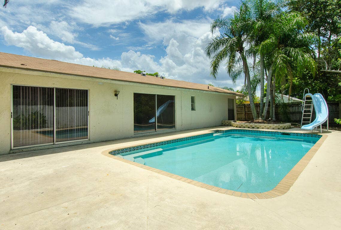 10953 Winding Creek-11