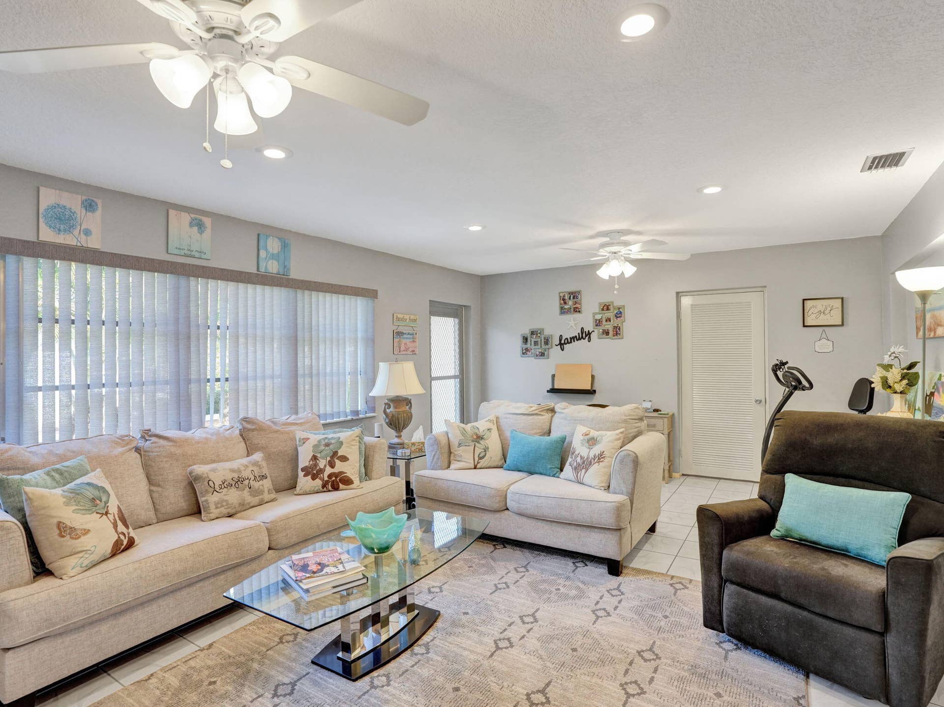 27-web-or-mls-DSC07955 2886 Fernley Dr E