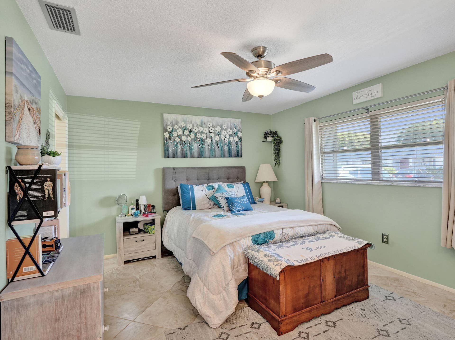 13-web-or-mls-DSC07913 2886 Fernley Dr E