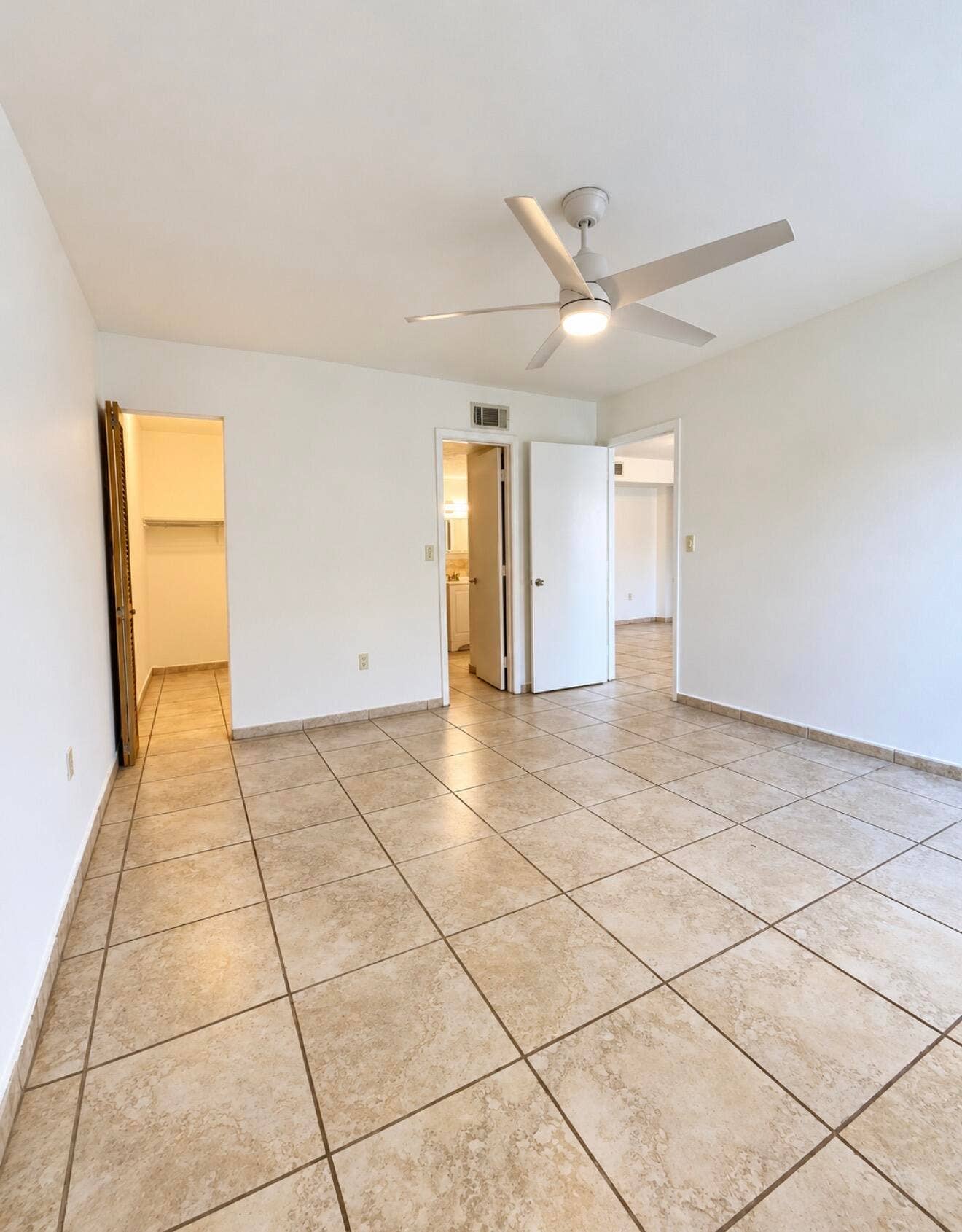 4709 NW 7th Street, #109-9, Miami, FL 33126 IMG_7266