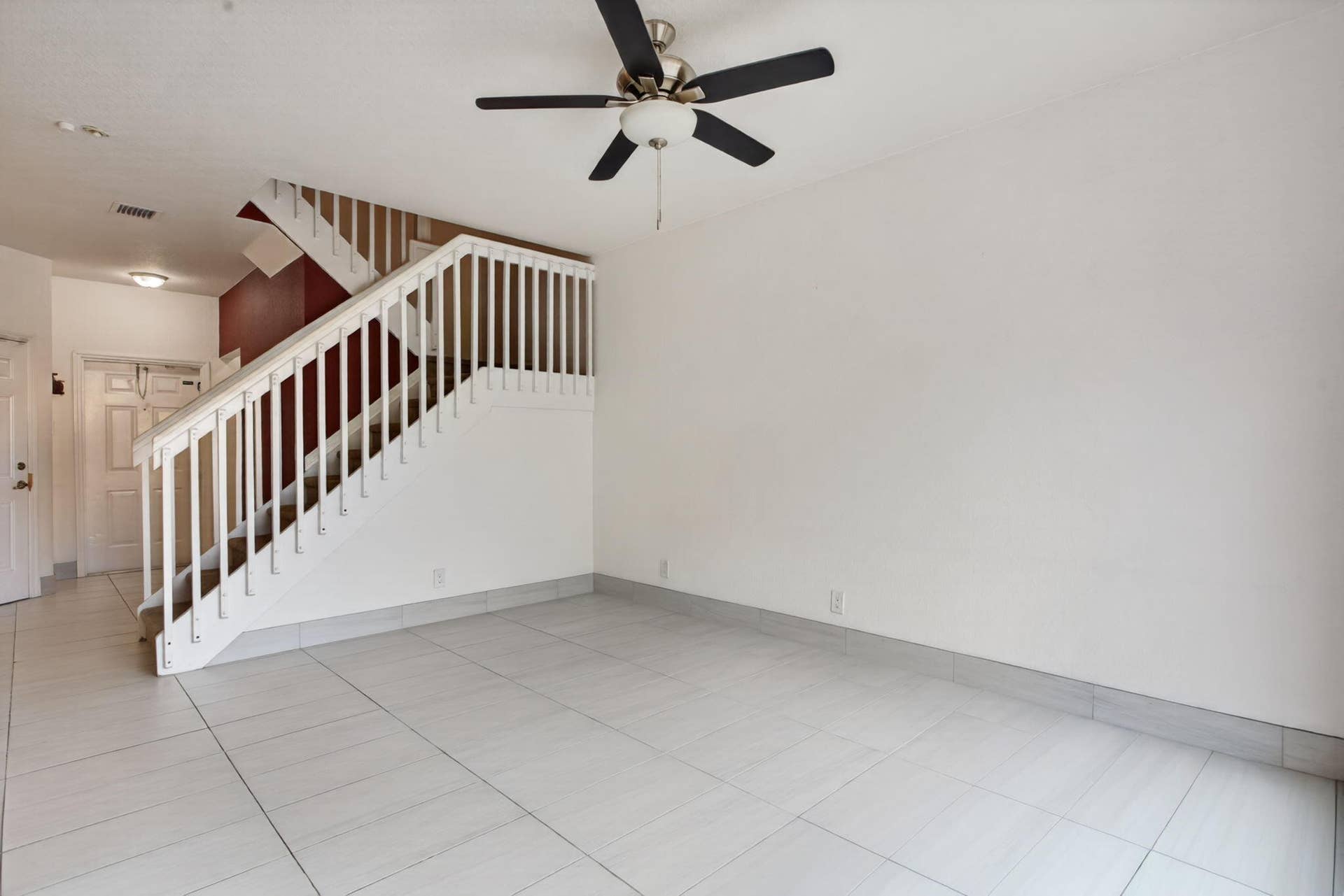 4040 NW 90TH Way, Sunrise, FL 33351 13-web-or-mls-4040-13