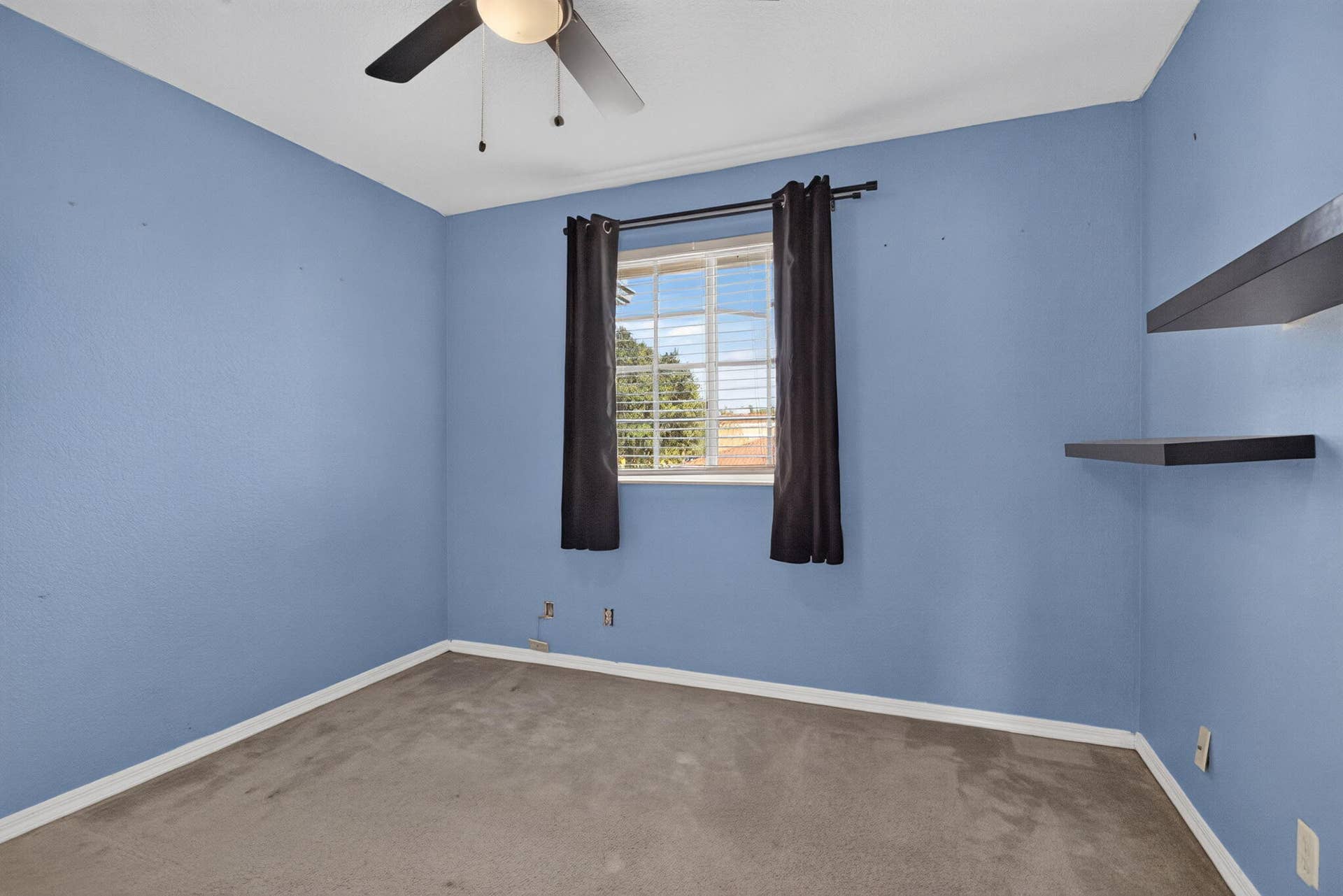 4040 NW 90TH Way, Sunrise, FL 33351 28-web-or-mls-4040-28