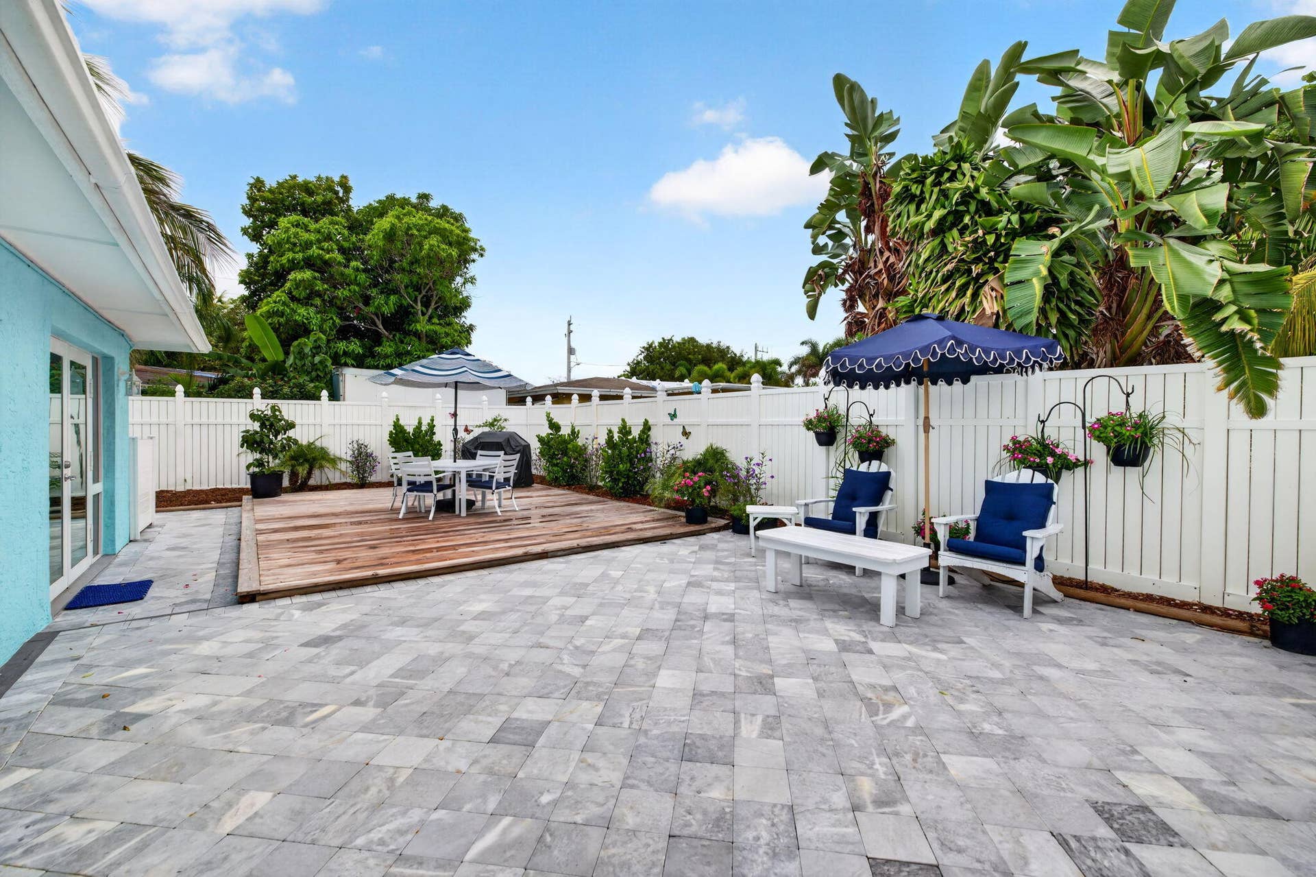 Entertaining area