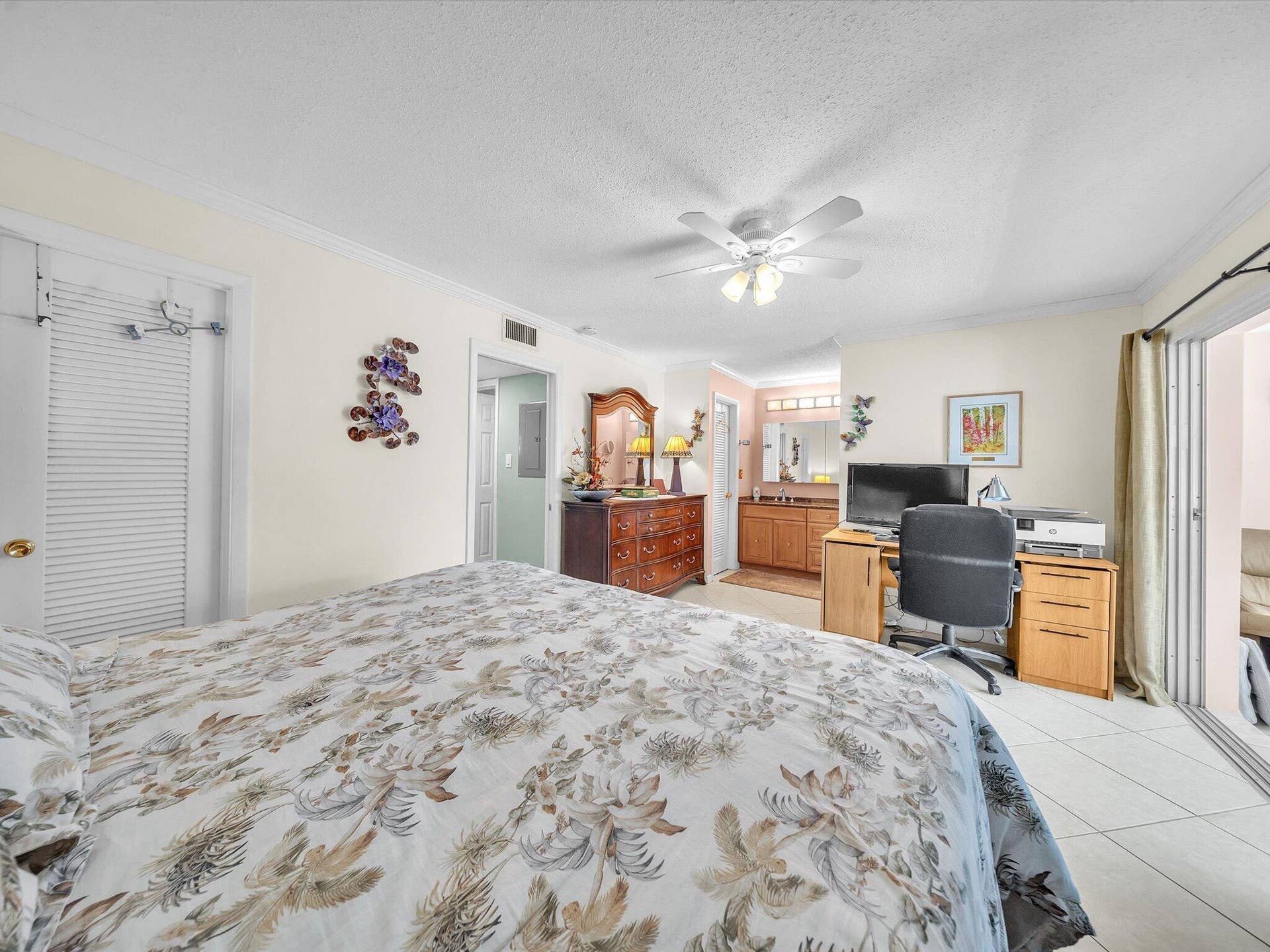 380 HIGH POINT Boulevard, #B, Delray Beach, FL 33445 20-DSC9951