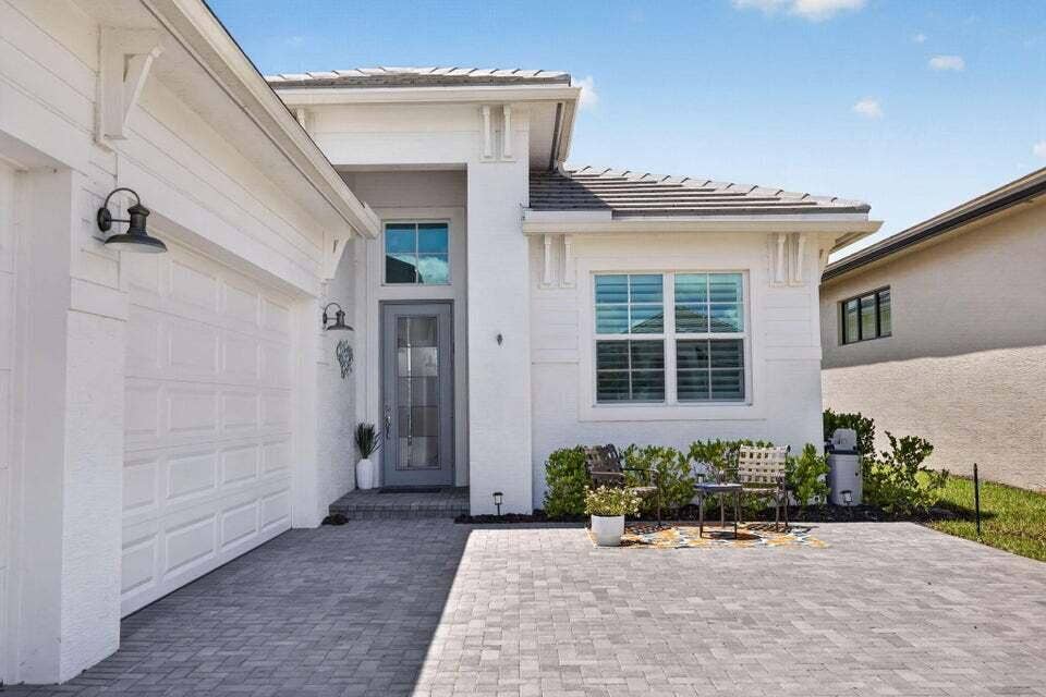 8605 SW CANTANTE Way, Port St Lucie, FL 34987 20260820012624145473000000-o