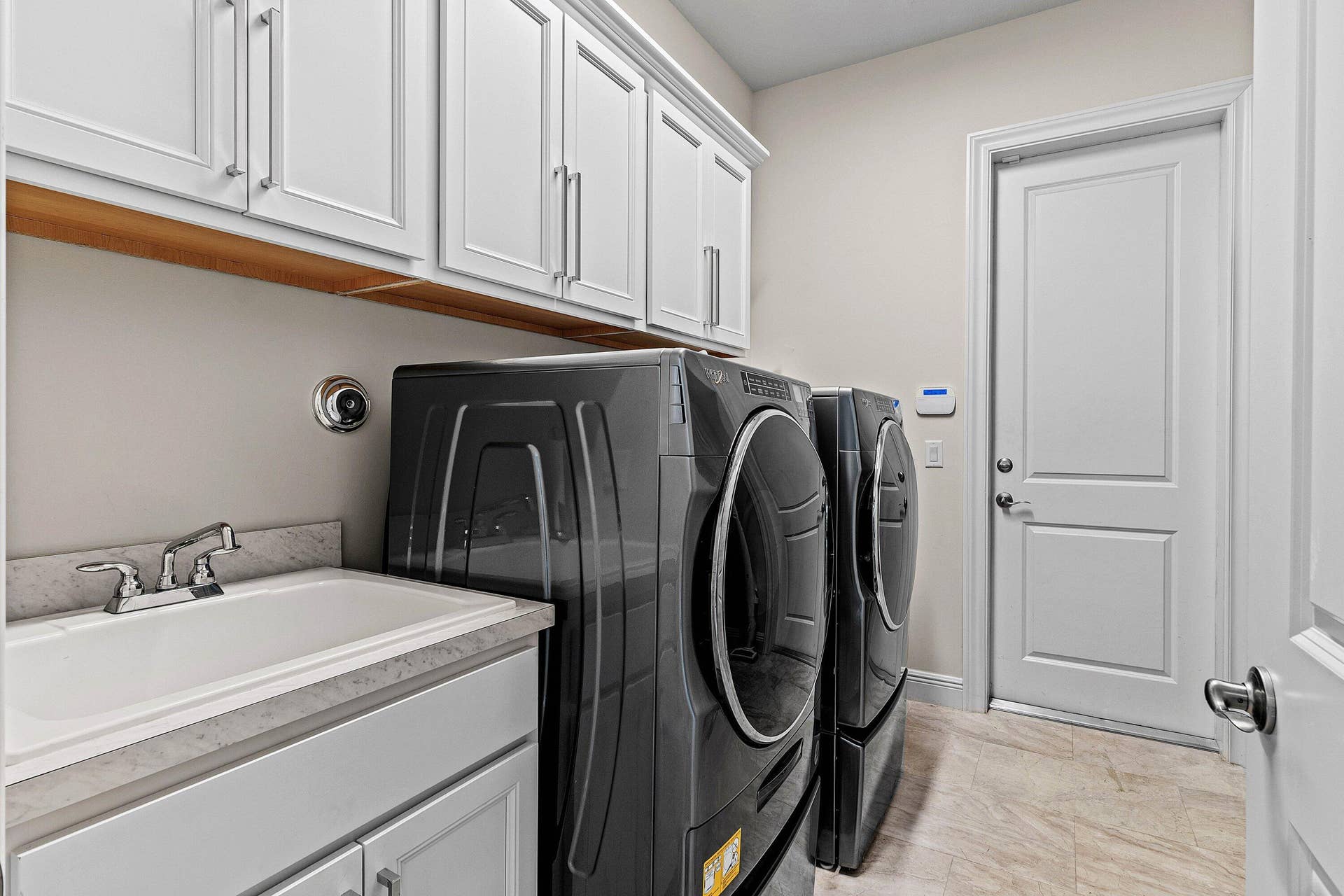 7239 NW 26TH Way, Boca Raton, FL 33496 Laundry