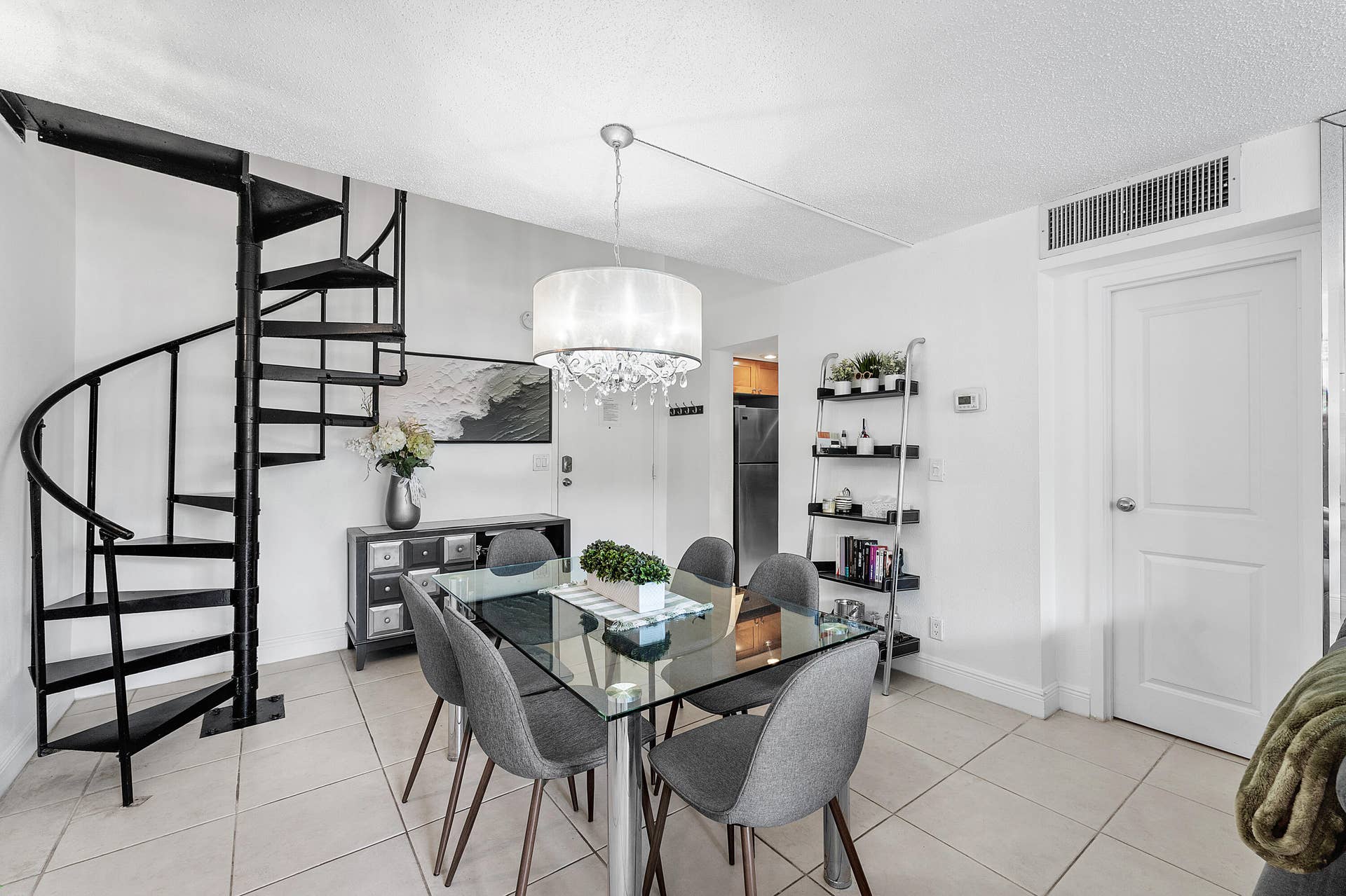 002-1830EmbassyDrive-112-WestPalmBeach-F