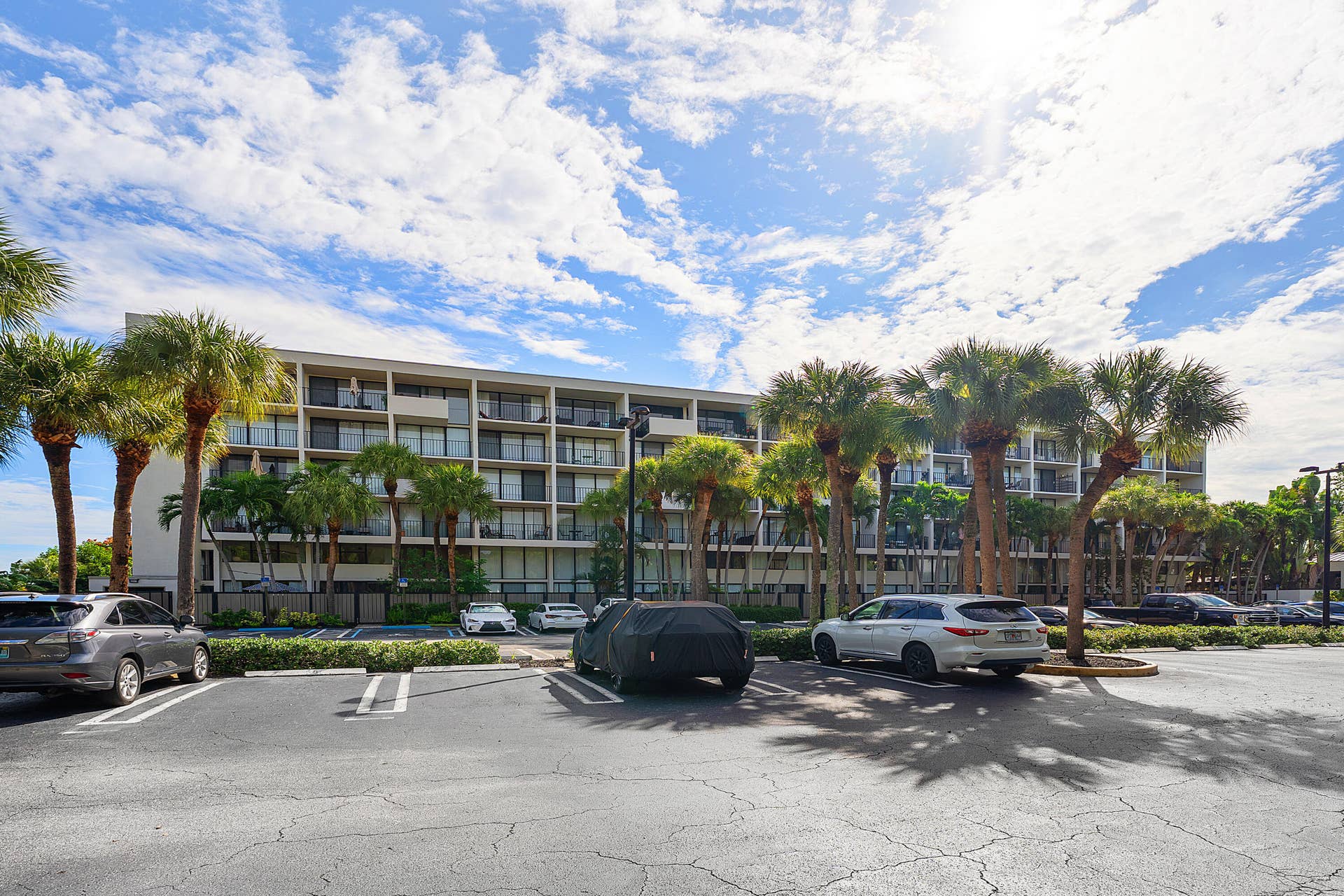 001-1830EmbassyDrive-112-WestPalmBeach-F