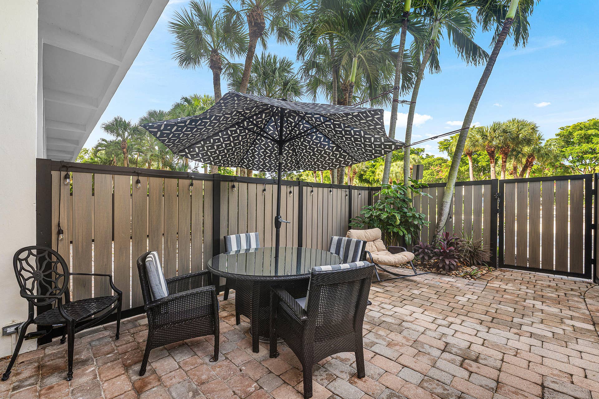 1830 EMBASSY Drive, #112, West Palm Beach, FL 33401 022-1830EmbassyDrive-112-WestPalmBeach-F