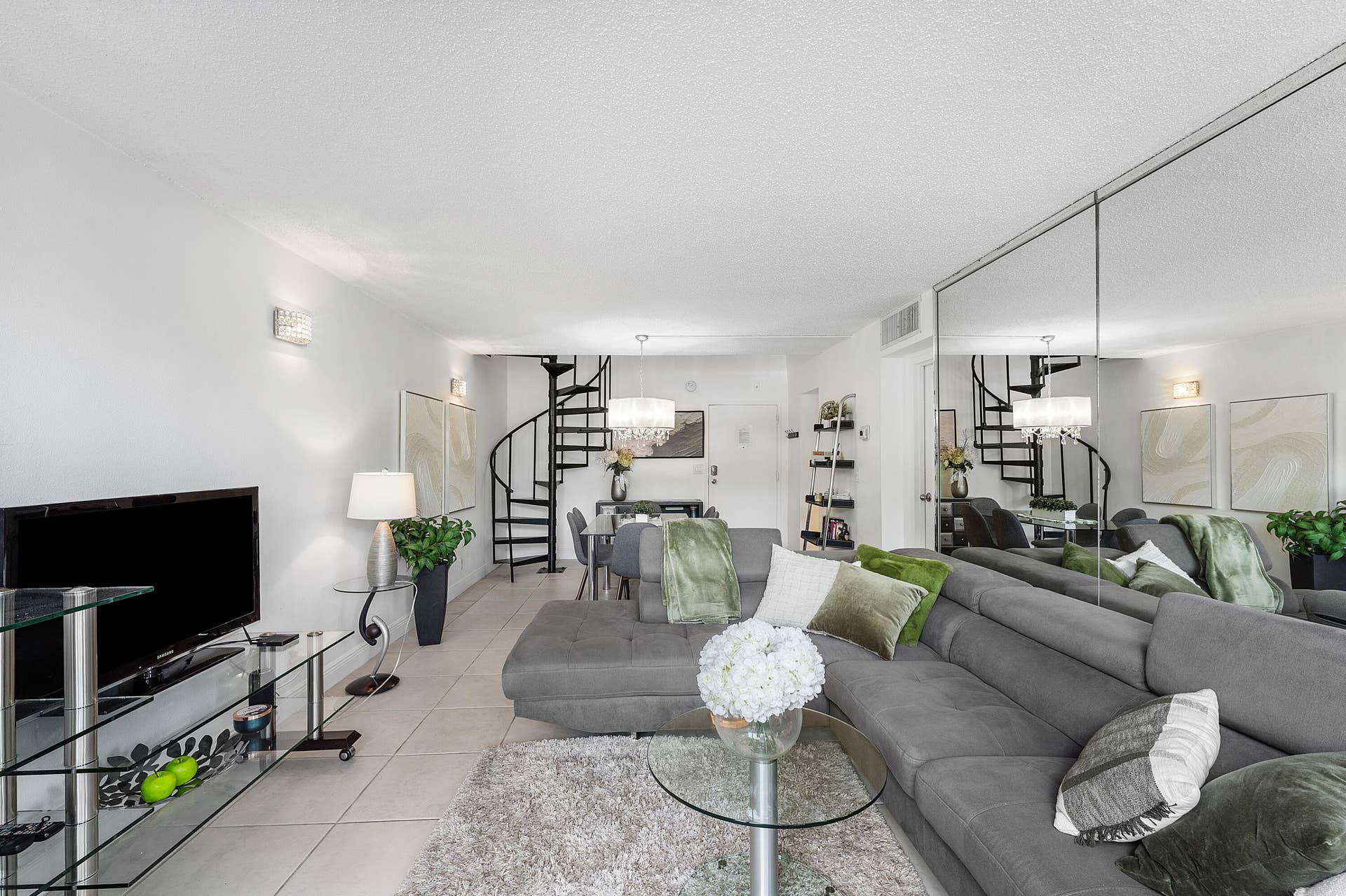 007-1830EmbassyDrive-112-WestPalmBeach-F